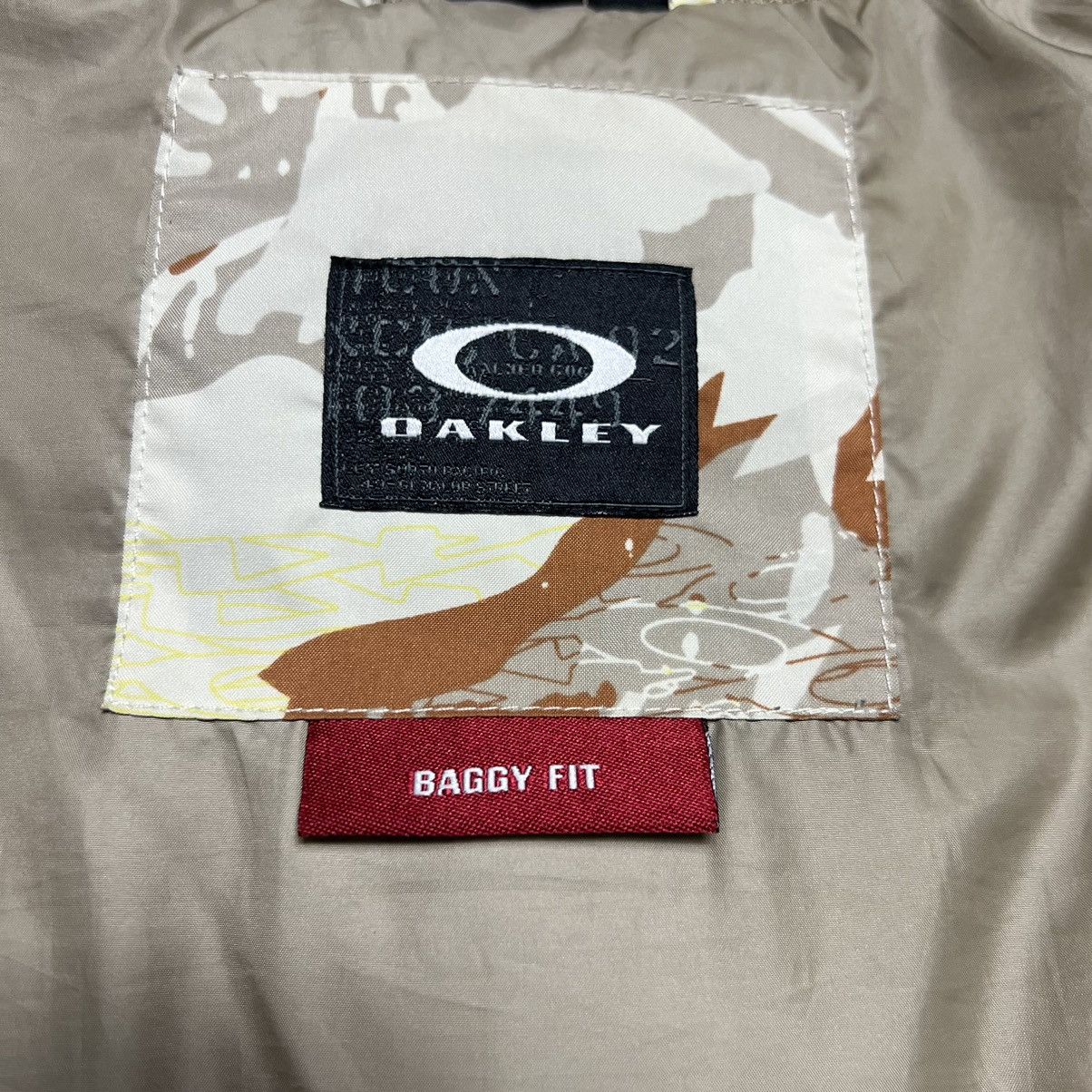 Oakley Vintage Oakley Camo Down Vest Jacket Size US M / EU 48-50 / 2 - 13 Thumbnail