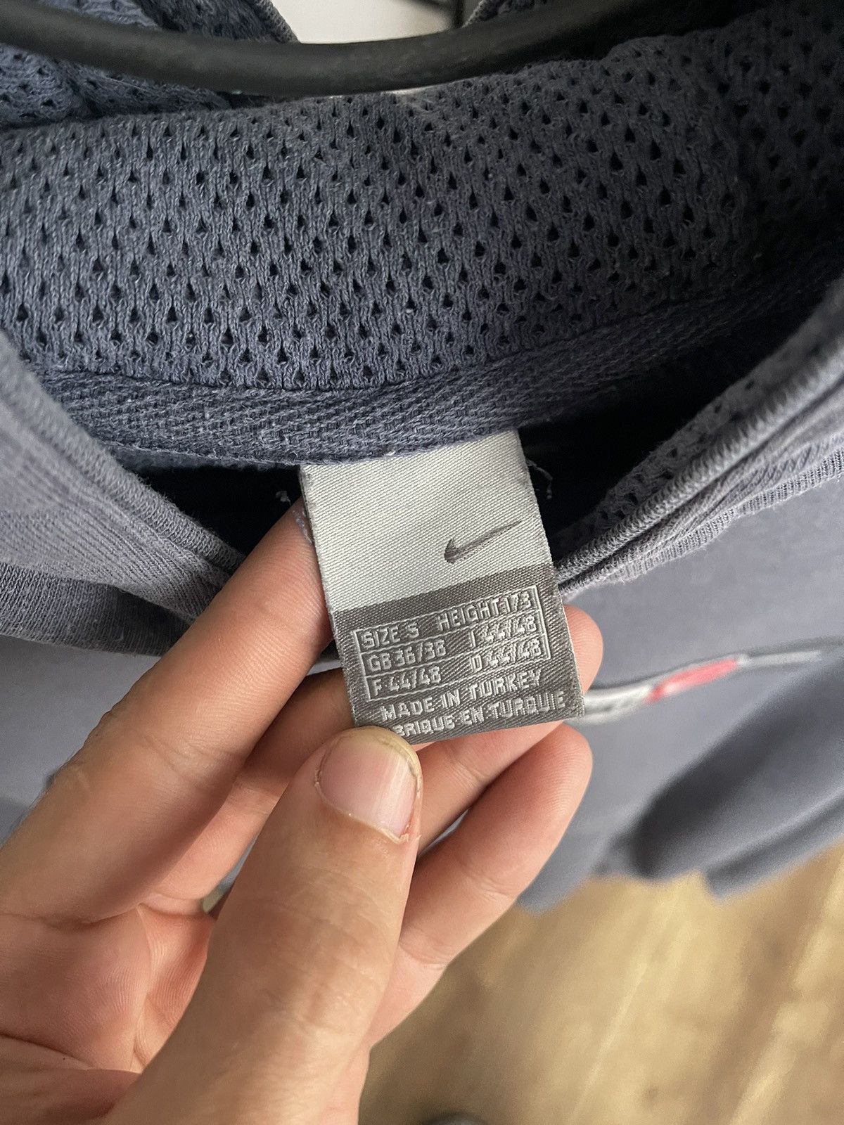 Other Nike Vintage Hoodie Big Logo 90s Faded Distressed Size US S / EU 44-46 / 1 - 8 Thumbnail