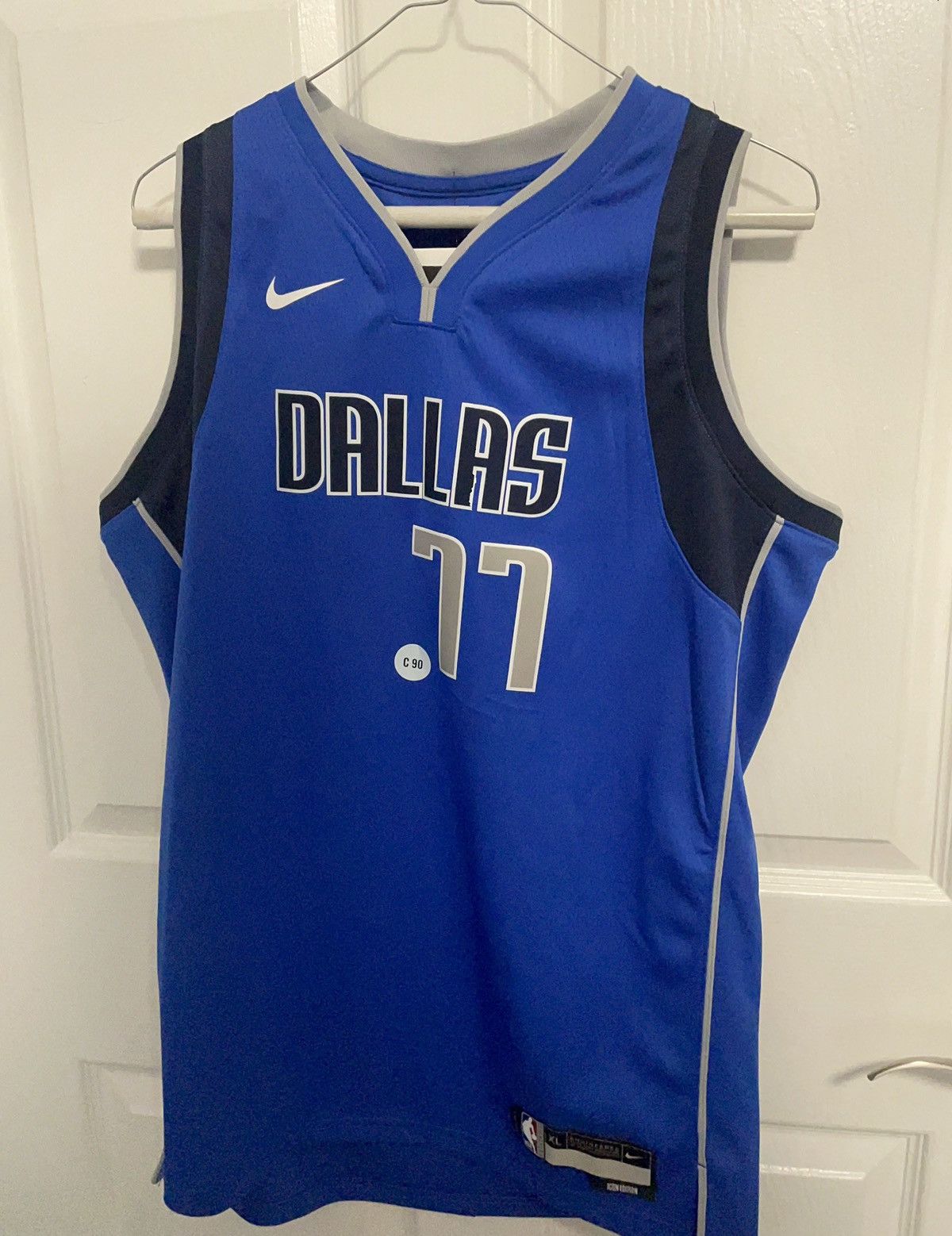 Nike Luka Doncic Dallas Jersey Size US XL / EU 56 / 4 - 7 Thumbnail