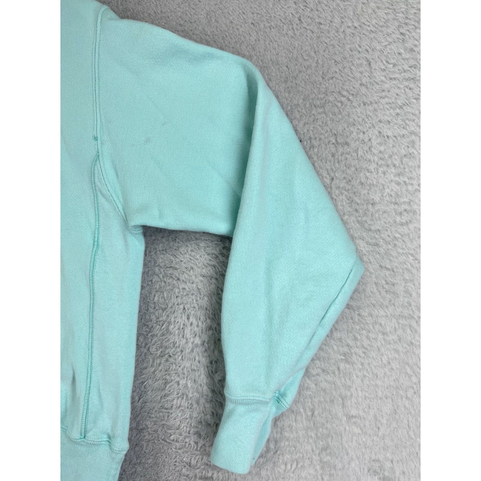 Champion VINTAGE Champion Sweater Womens Small Green Reverse Weave Crew Neck Stains Cotton Blend Jersey Logo Pullover Sports 90s Womens Size S / US 4 / IT 40 - 2 Thumbnail