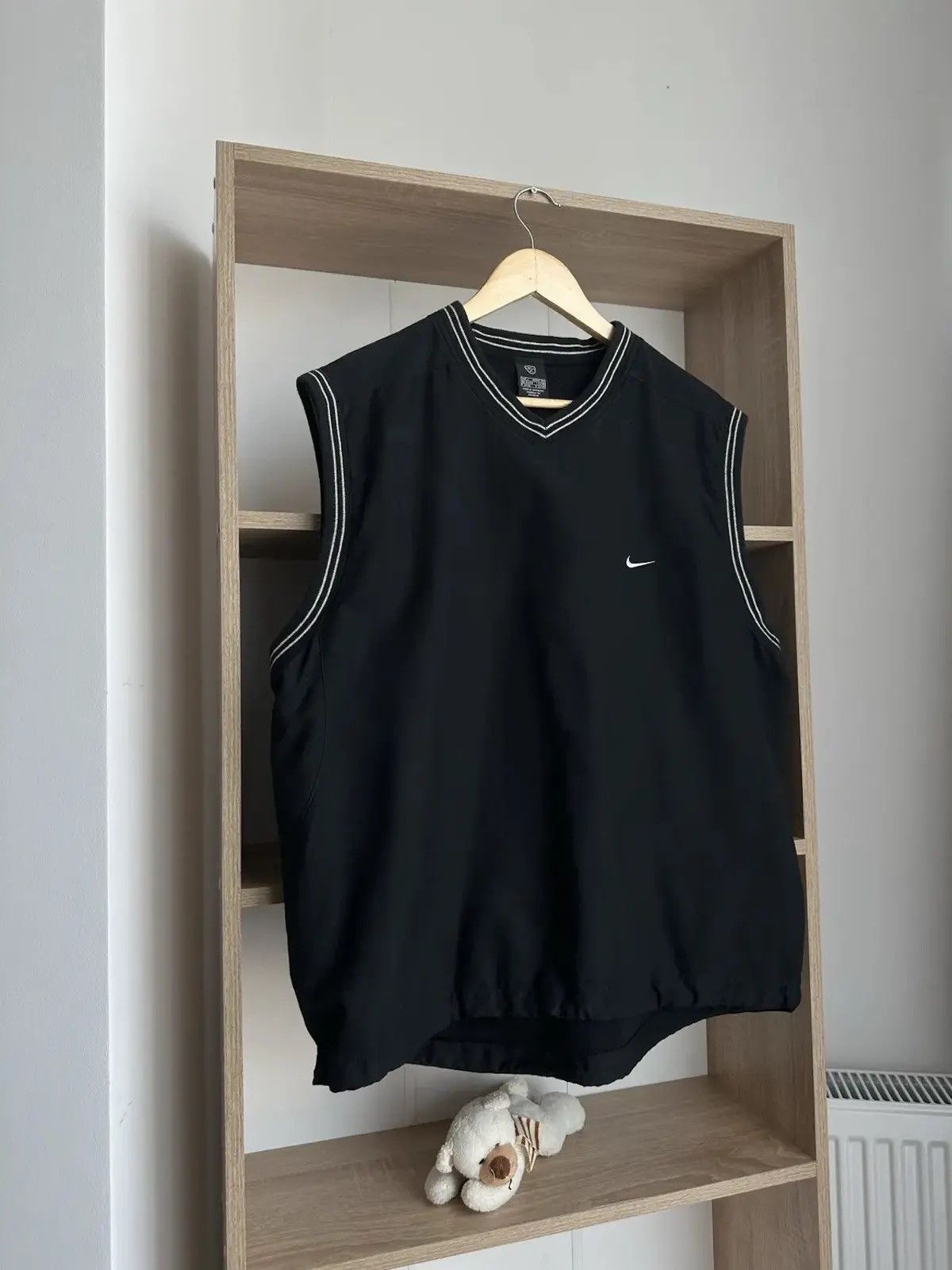 Nike Vintage Nike Black Sportswear West Big Logo Size US L / EU 52-54 / 3 - 3 Thumbnail