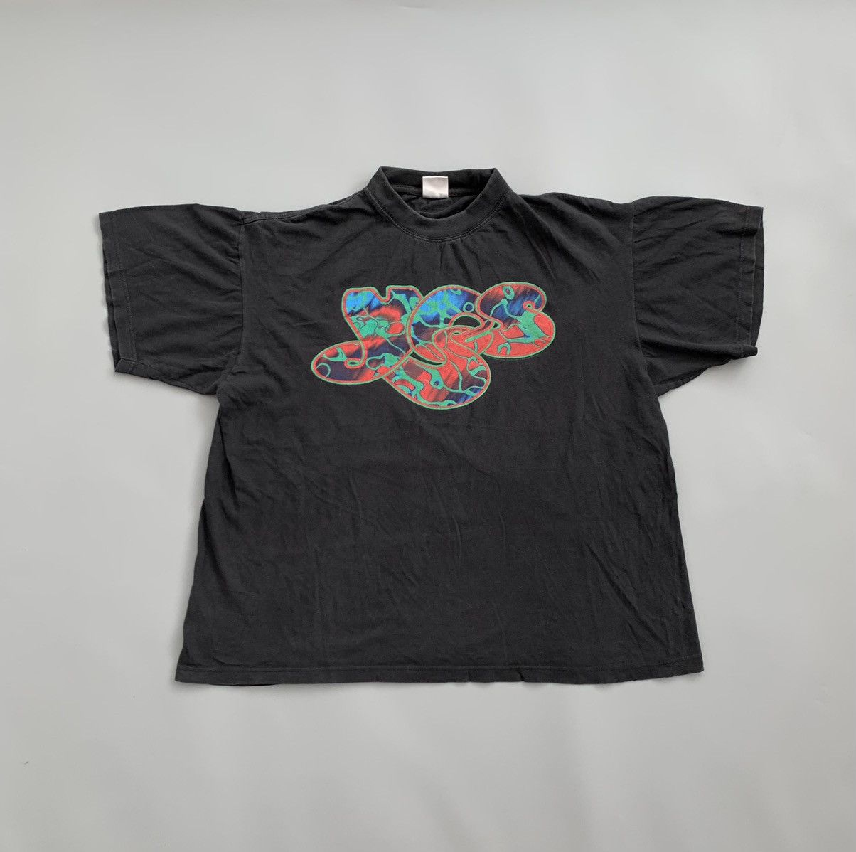 Band Tees Vintage 1997 Yes Europe Tour Faded Tee Boxy Fit Size US L / EU 52-54 / 3 - 1 Thumbnail