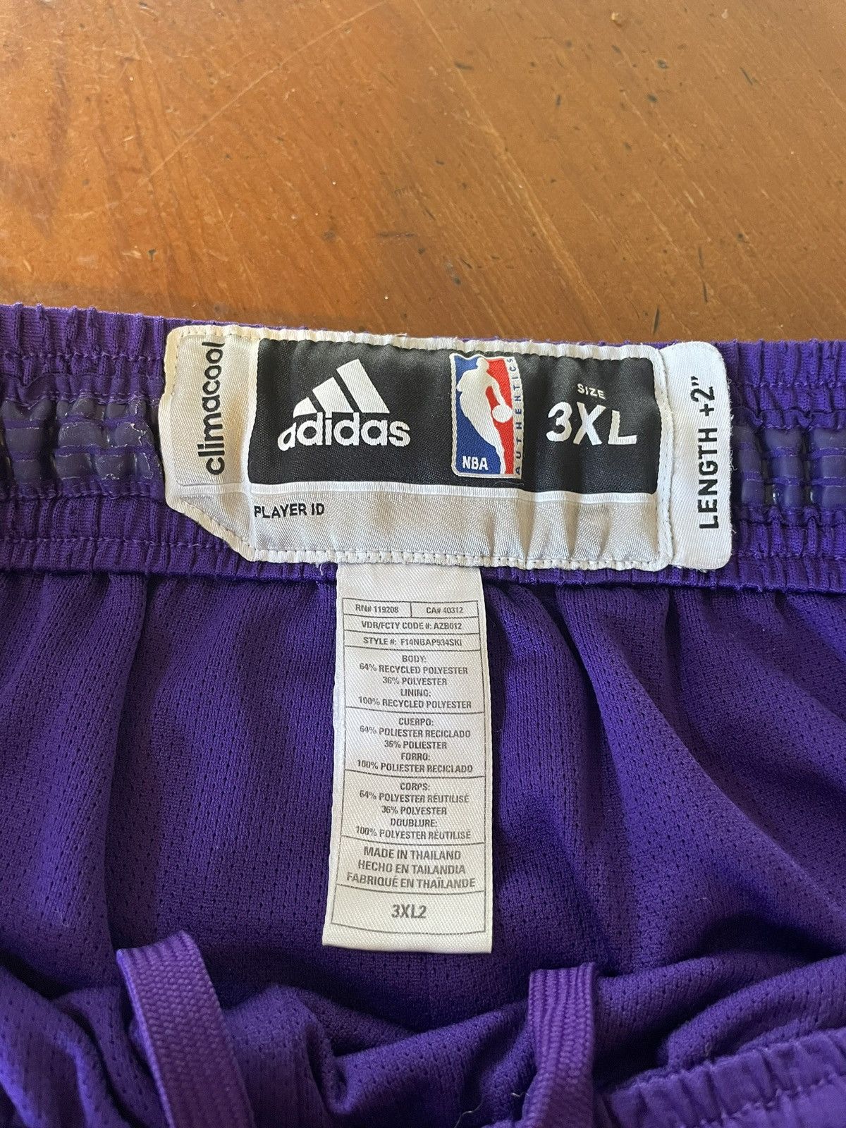 Adidas Vintage Adidas Sacramento Kings Basketball Athletic Shorts Size US 38 / EU 54 - 3 Thumbnail