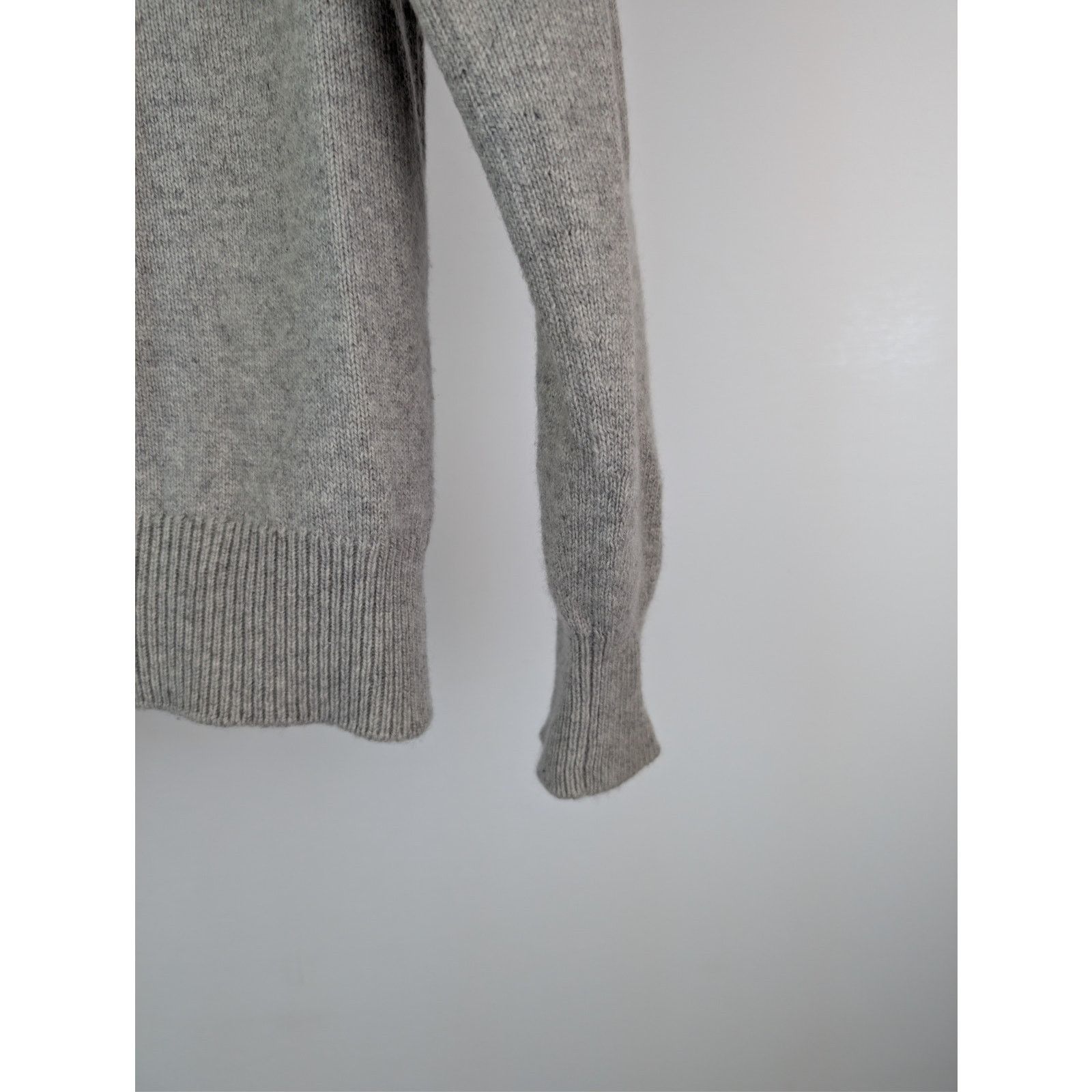 Tom Ford o1rshd1 CC20 cashmere crew-neck sweater in Grey Size US M / EU 48-50 / 2 - 13 Thumbnail