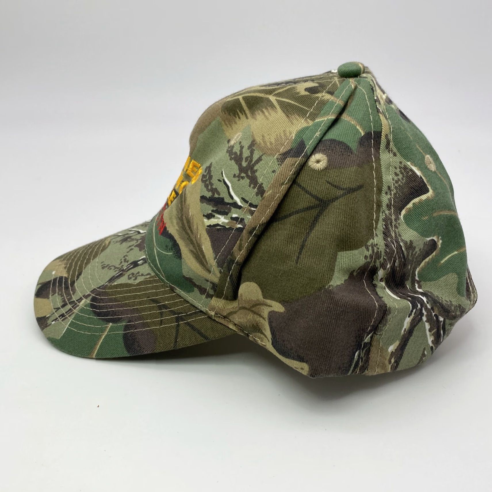 Vintage VINTAGE Otto Wilderness Hunting Lodge Monterey TN Snapback Cap Unisex Adults Adjustable Camouflage Twill Cotton Poly 90s Hunting Mens Womens Size ONE SIZE - 4 Thumbnail