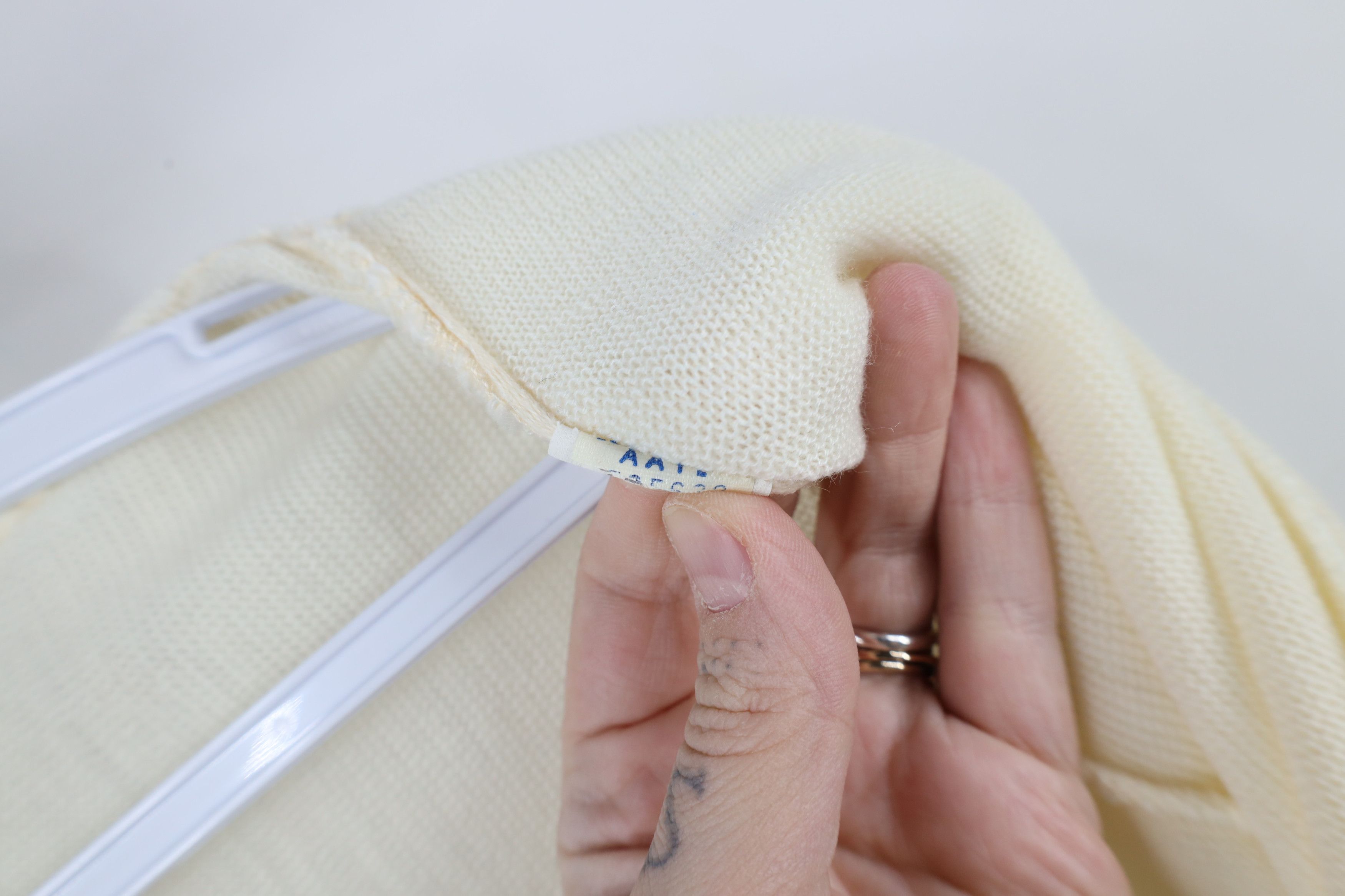 Vintage Vintage 70s Streetwear Knit Cardigan Sweater Cream USA Size US L / EU 52-54 / 3 - 6 Thumbnail
