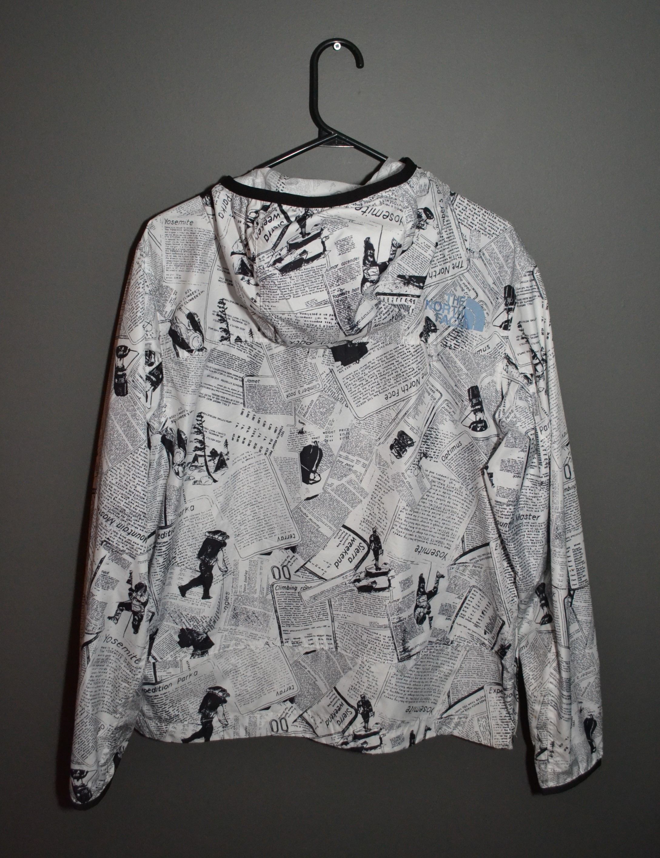 The North Face The North Face Newspaper Print Rain Jacket Anorak M Size US M / EU 48-50 / 2 - 9 Thumbnail