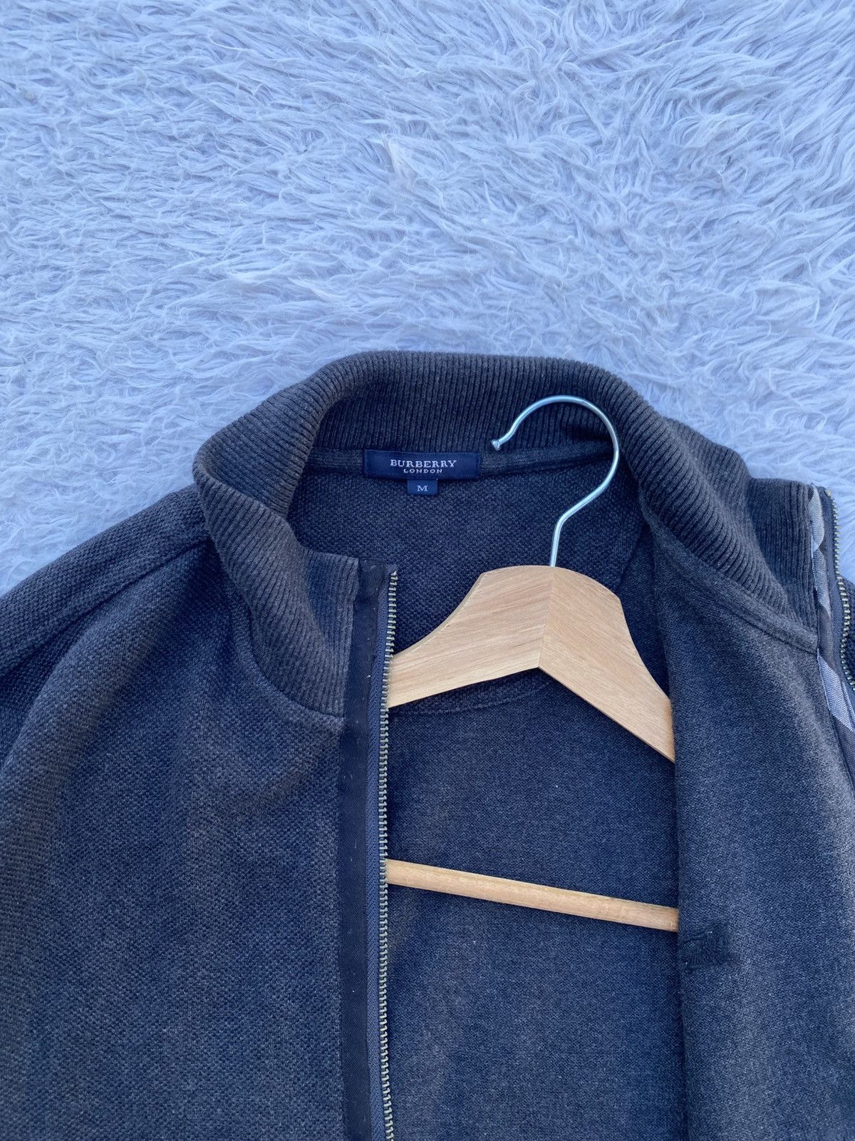 Burberry Rare Vintage Burberry London Zippered Front Pocket Sweater Size US S / EU 44-46 / 1 - 10 Thumbnail
