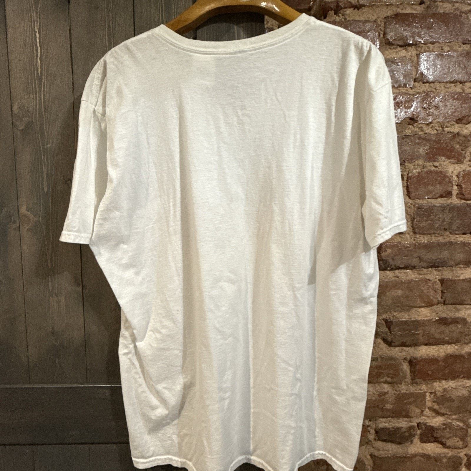 Hard Rock Cafe Hard Rock Hotel River Maya Guitar XL Young Men’s Fit V Neck Size US XL / EU 56 / 4 - 4 Thumbnail