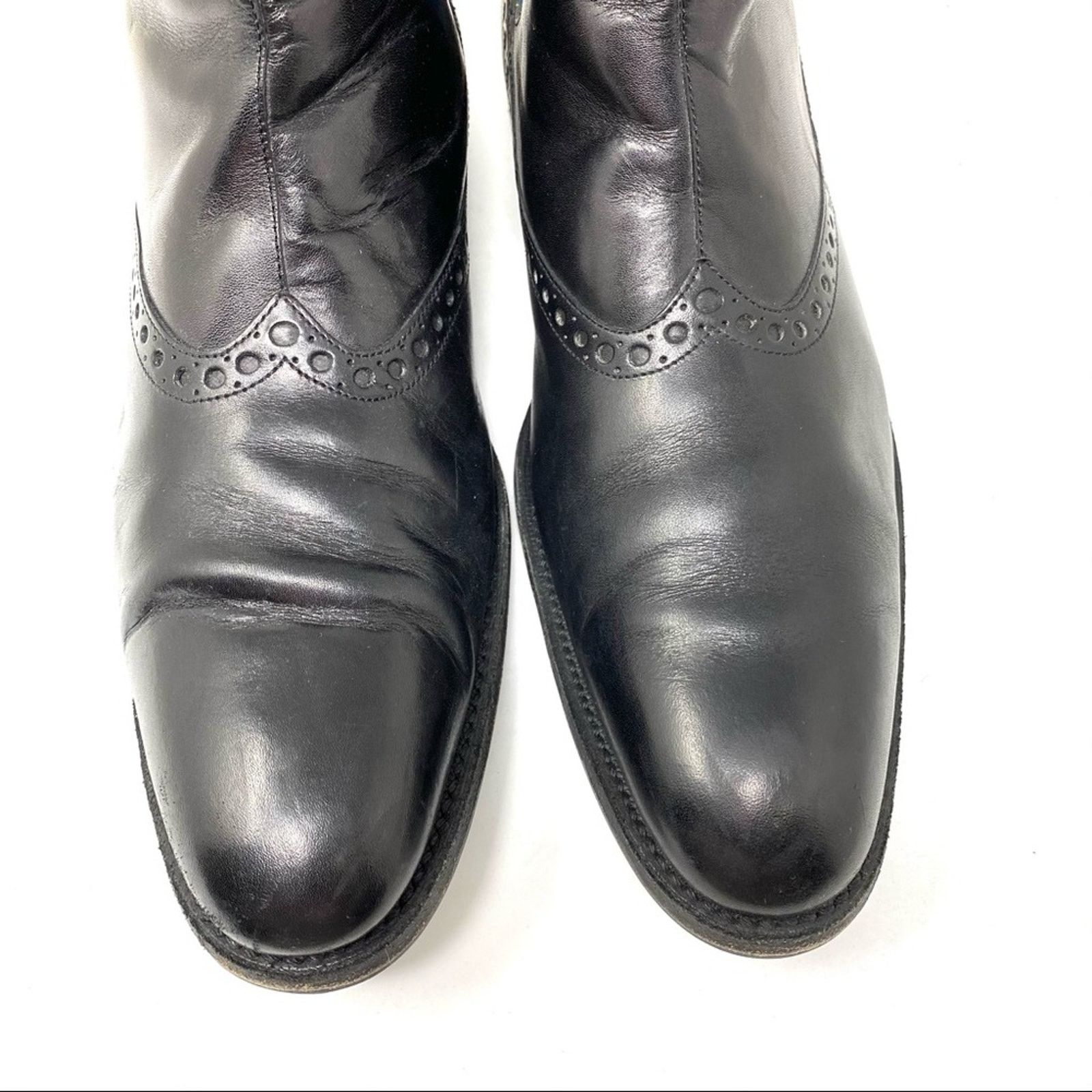 Paul Stuart Paul Stuart black leather brogue Chelsea pull on boots 8 Size US 8 / EU 41 - 9 Thumbnail