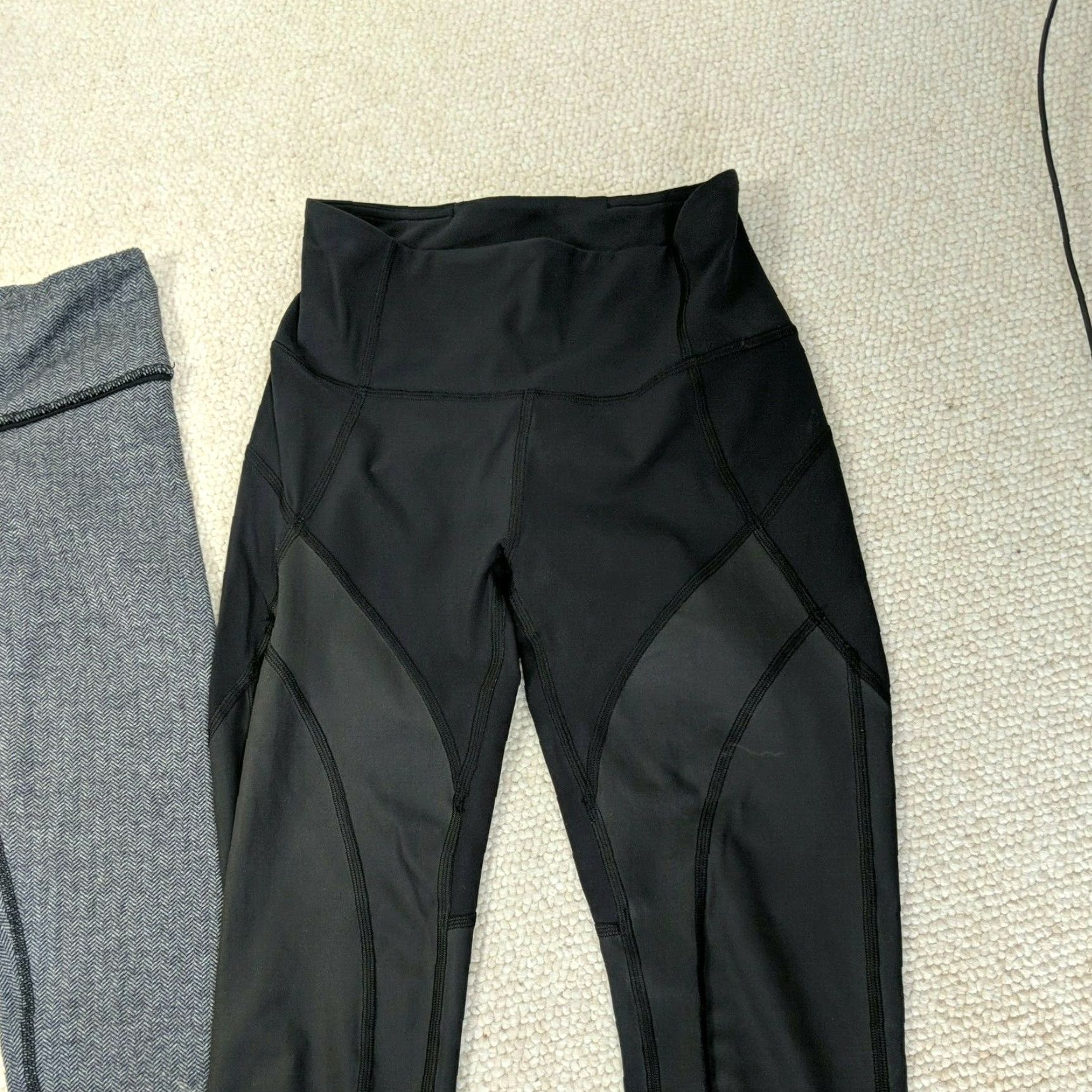 Lululemon Lululemon Leggings Womens Size 4 Athletic Activewear 3 Pair Black Purple Inseam 26" 30" Elastic Waist Yoga Athleisure Regular Size 27" / US 4 / IT 40 - 3 Thumbnail