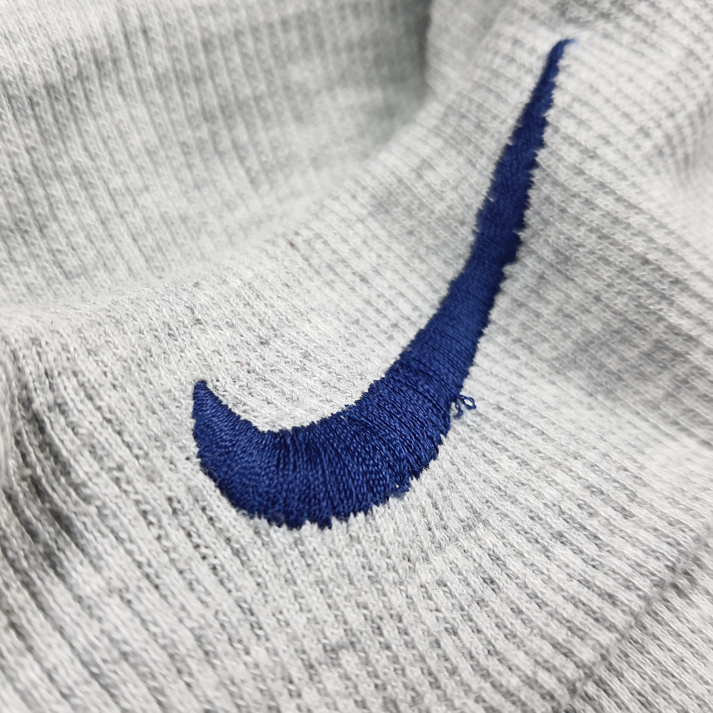 Nike Vintage 90s Nike Center Swoosh Turtleneck Sweatshirt C293N24 Size US M / EU 48-50 / 2 - 5 Thumbnail