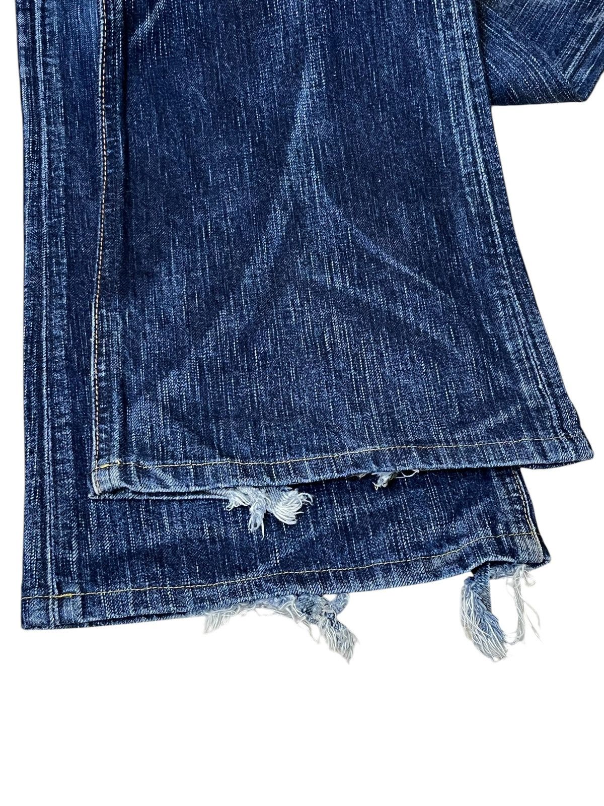 Edwin SICK🔥VINTAGE EDWIN 503 FLARED BLUE TRIP DISTRESSED JEANS Size US 35 - 8 Thumbnail