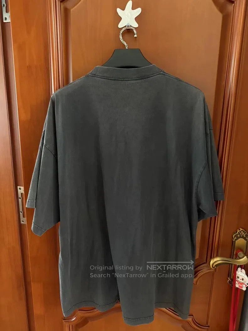 Balenciaga Balenciaga Bat Short Sleeve Size US L / EU 52-54 / 3 - 2 Thumbnail