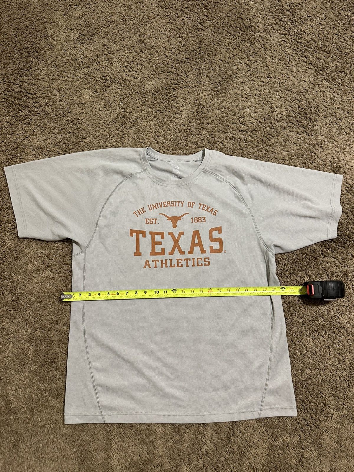 NCAA × Vintage Vintage NCAA University of Texas shirt 00s size large Size US L / EU 52-54 / 3 - 4 Thumbnail