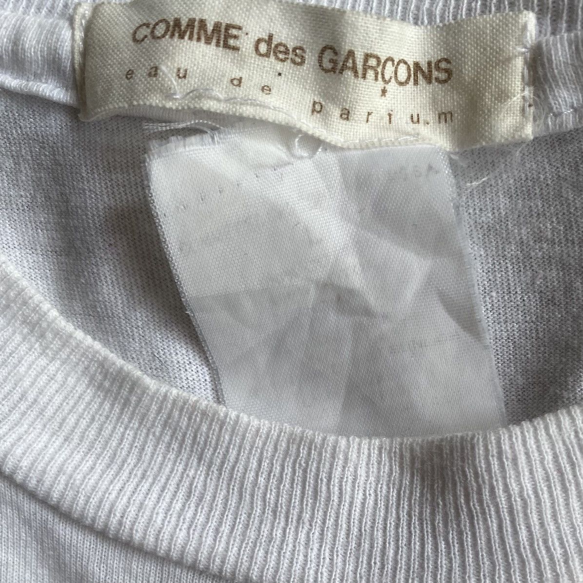 Comme des Garcons Vintage 1995 Red Velvet Parfums T Shirt Size US S / EU 44-46 / 1 - 3 Thumbnail
