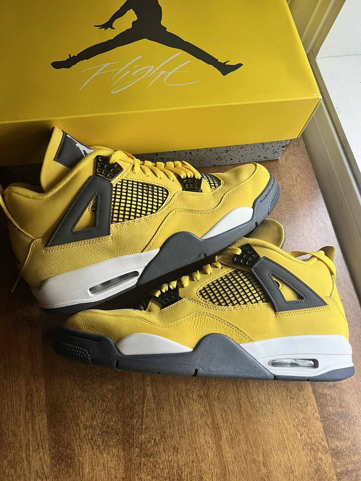 Jordan Brand × Nike Nike Air Jordan 4 Retro Lightning 2021 Size US 12 / EU 45 - 1 Thumbnail