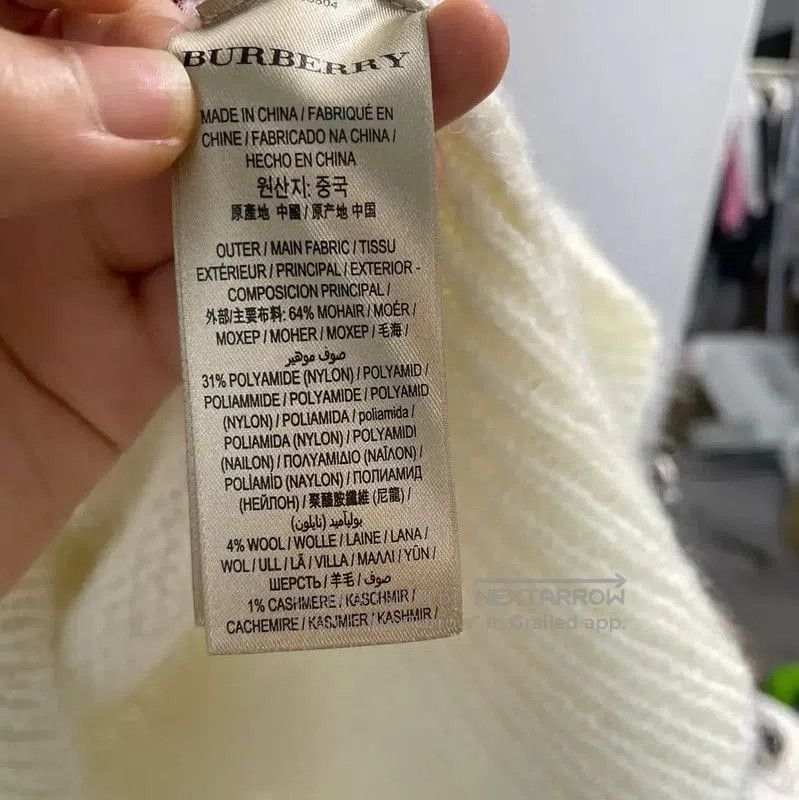 Burberry Burberry Women's White Knit Sweater with Colorful Stripes. Size M / US 6-8 / IT 42-44 - 4 Thumbnail