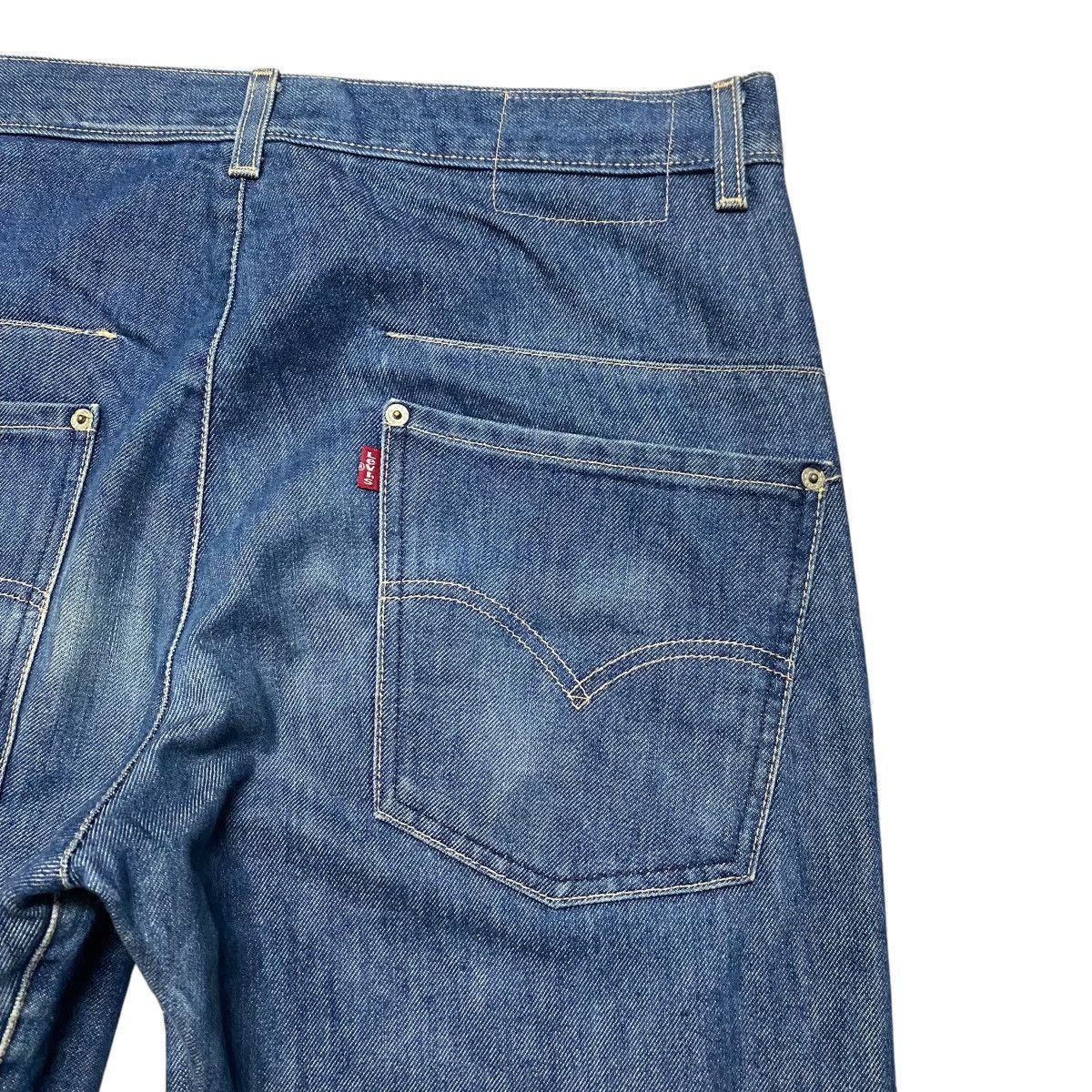 Levi's Vintage Y2K Levis Engineered Baggy Jeans Size US 33 - 11 Thumbnail