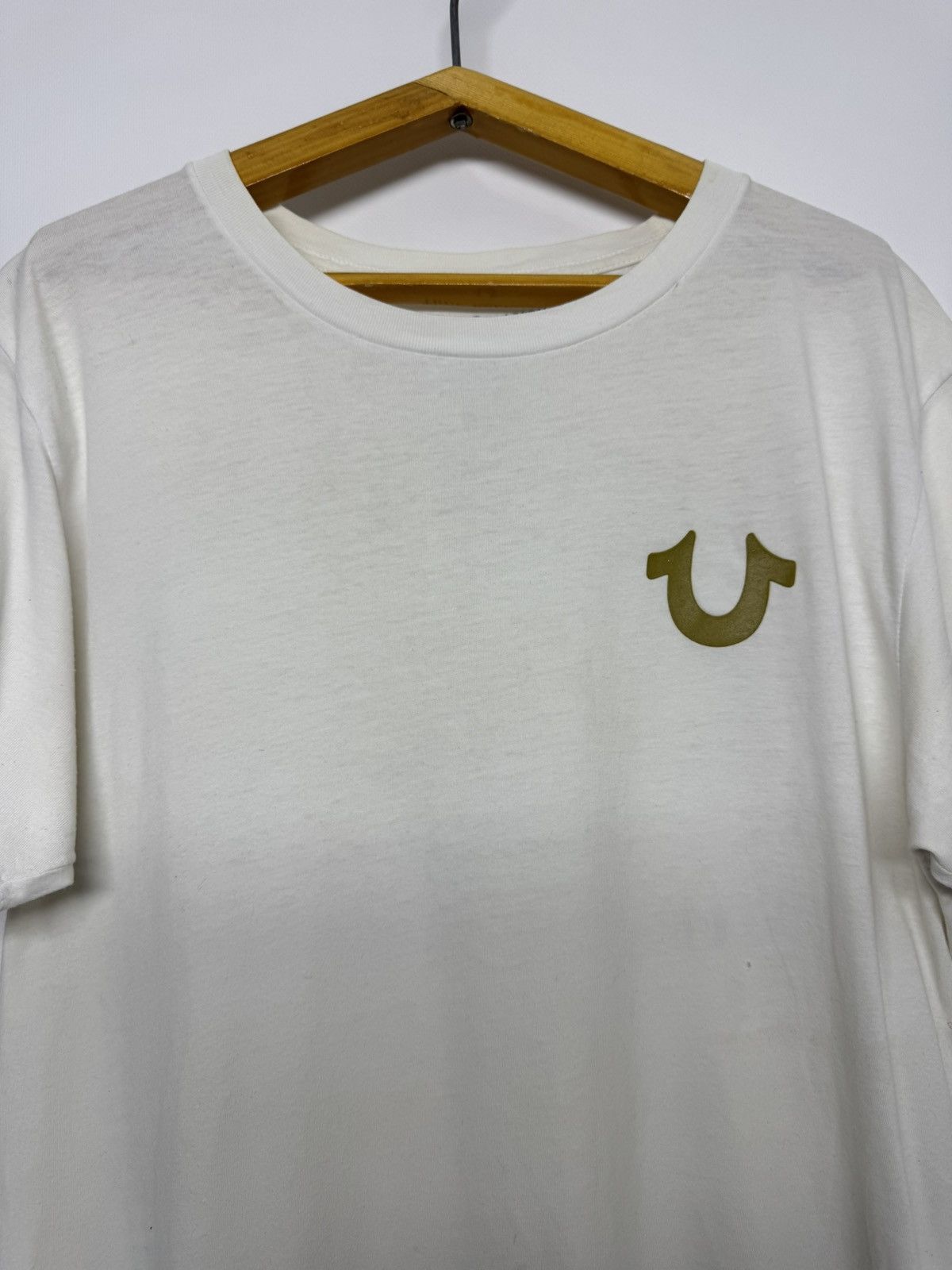 True Religion Vintage True Religion T-Shirt White Gold big logo Size US S / EU 44-46 / 1 - 4 Thumbnail