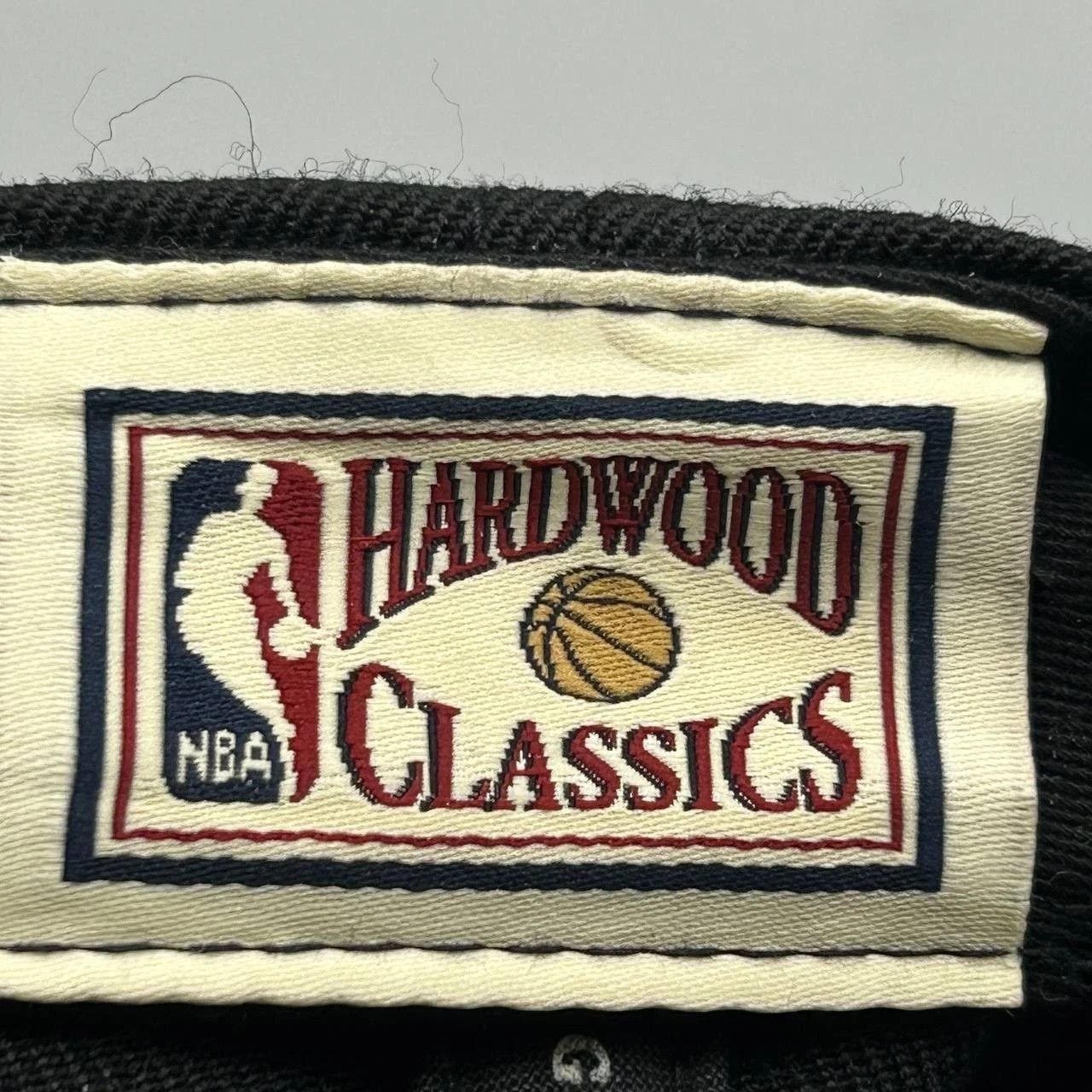 Mitchell & Ness Vancouver Grizzlies Hat Men Snap Back Cap Hardwood Classics Size ONE SIZE - 4 Thumbnail