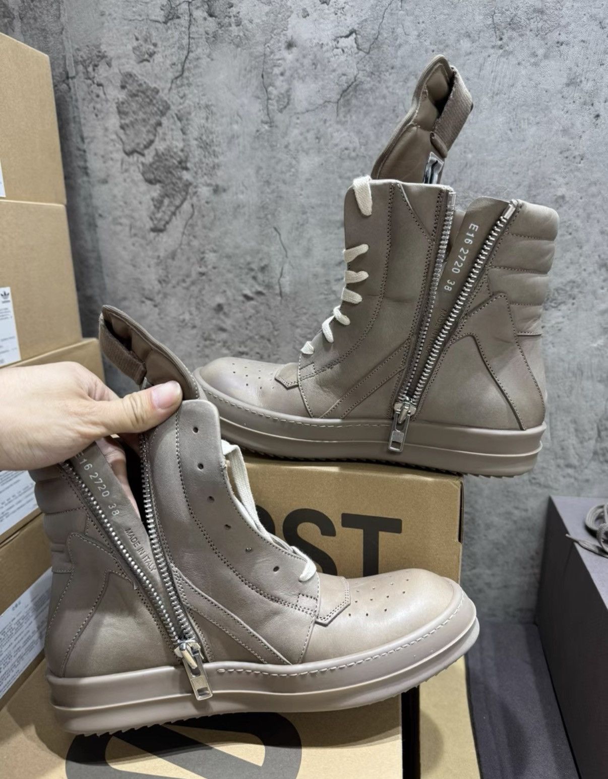 Rick Owens Rick Owens Geobasket, Inverted Triangle K37 Size US 8 / IT 38 - 7 Thumbnail