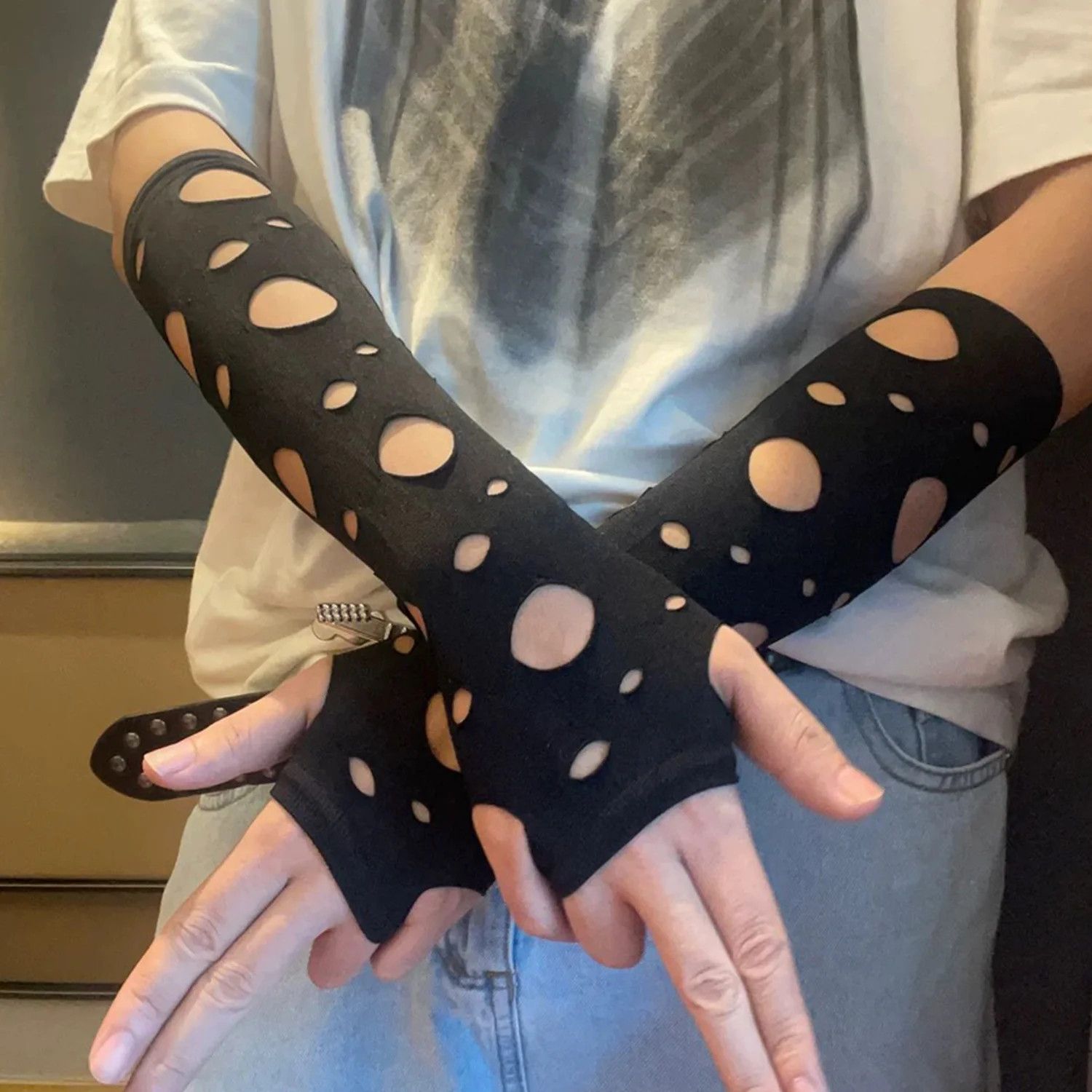 Other Gothic Party Fingerless Gloves Unisex Tear Design Size ONE SIZE - 4 Thumbnail