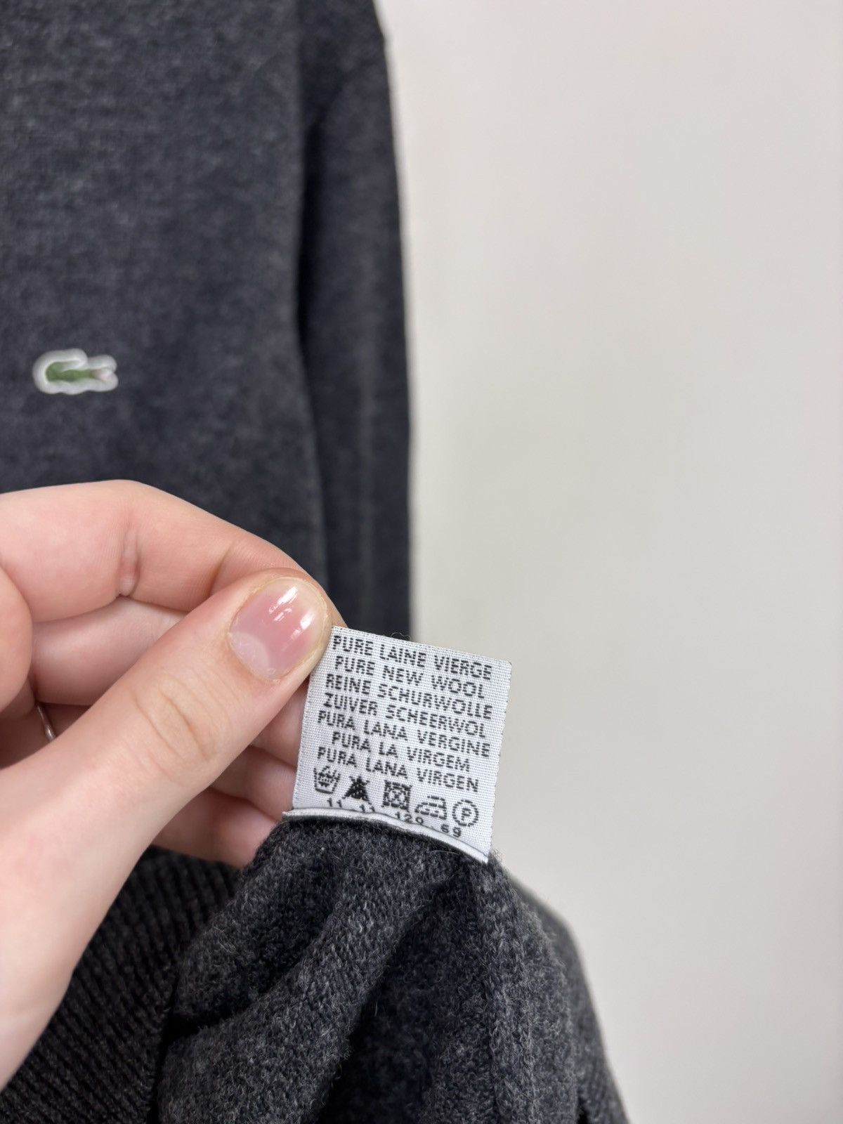 Lacoste Vintage Lacoste Men’s Dark Charcoal Grey Wool V-Neck Sweater Size US M / EU 48-50 / 2 - 10 Thumbnail
