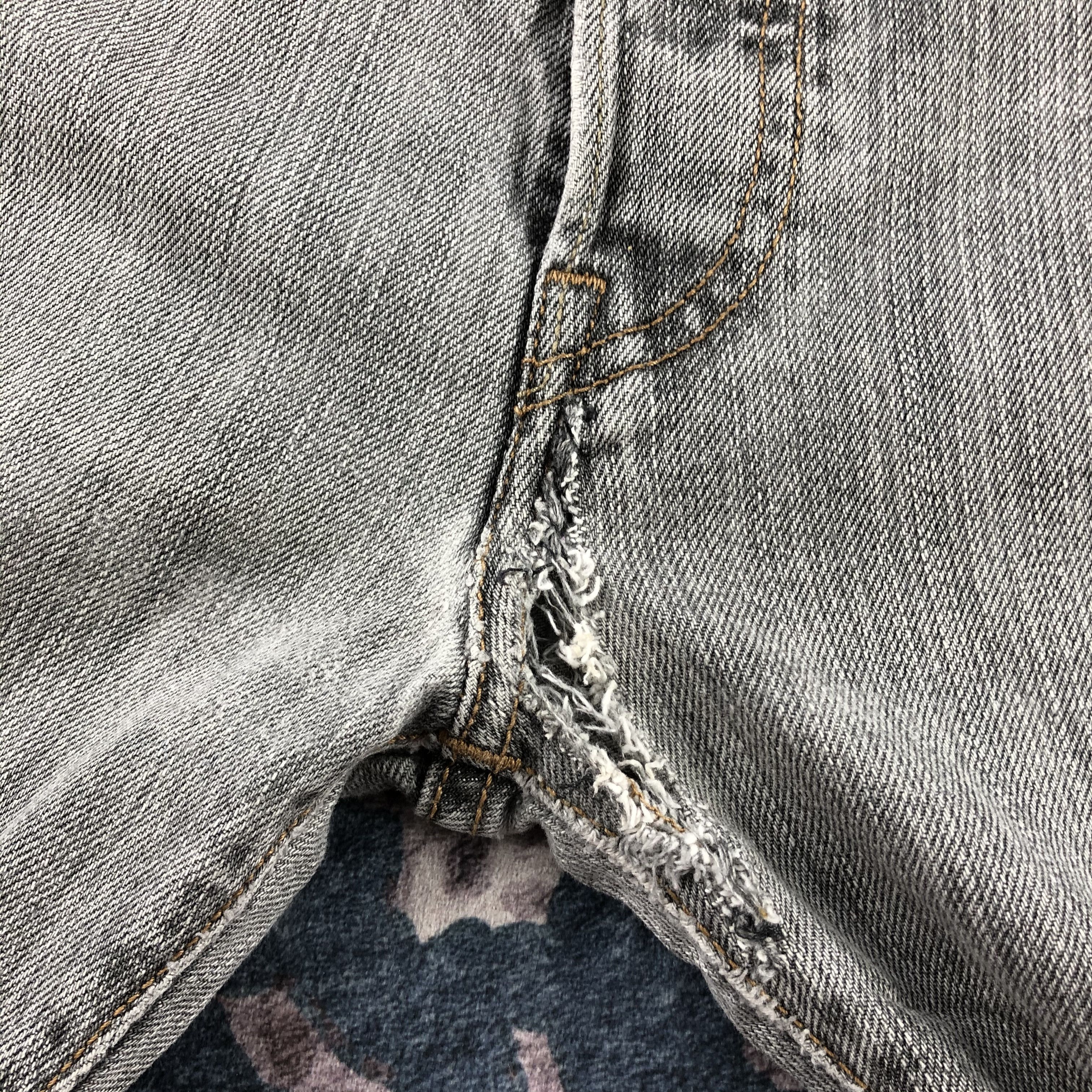 Levi's × Vintage Faded Black Levis 501 Jeans-JM2921 Size US 39 - 8 Thumbnail