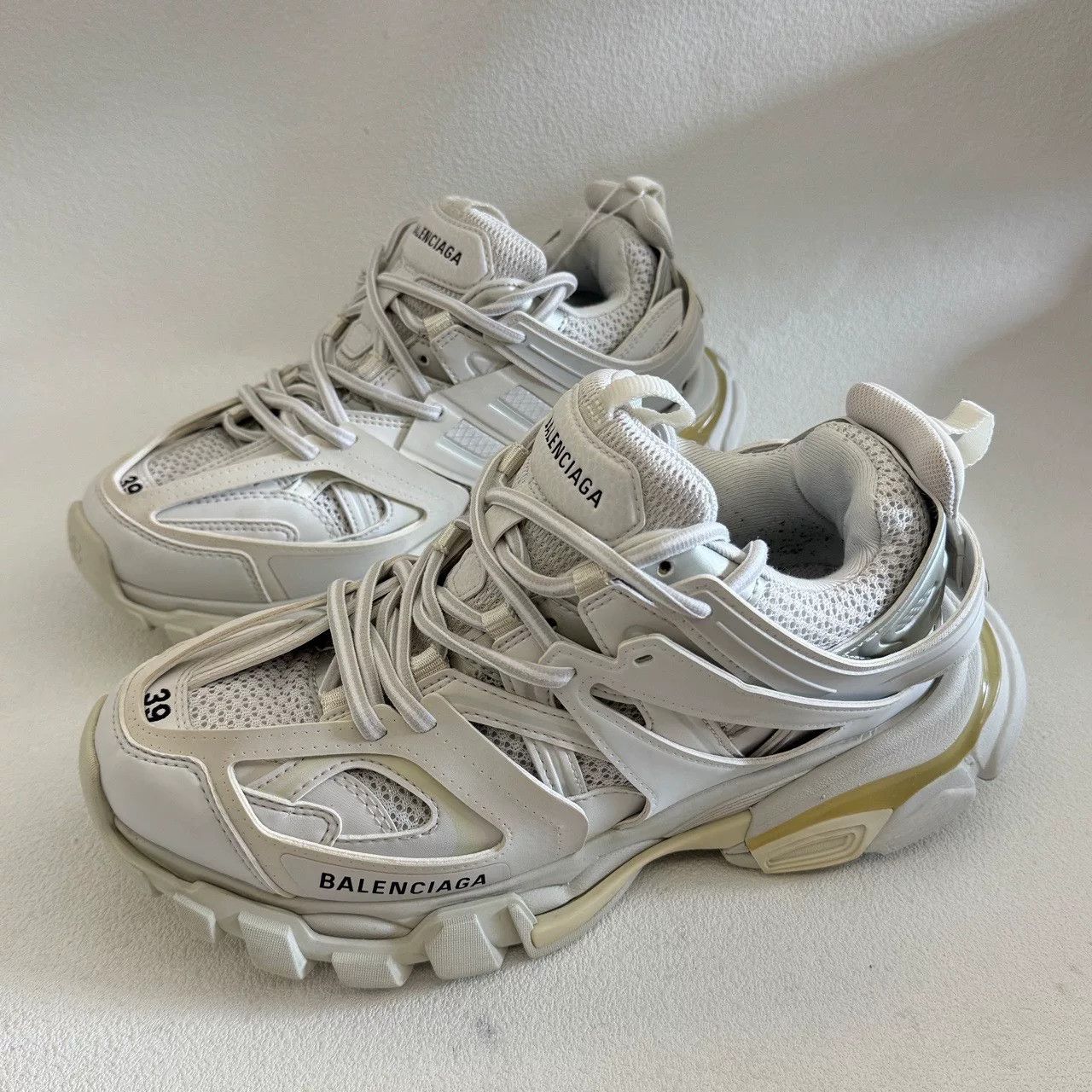 Balenciaga balenciaga track 1.0 dad sneakers in white Size US 8.5 / EU 41-42 - 1 Thumbnail