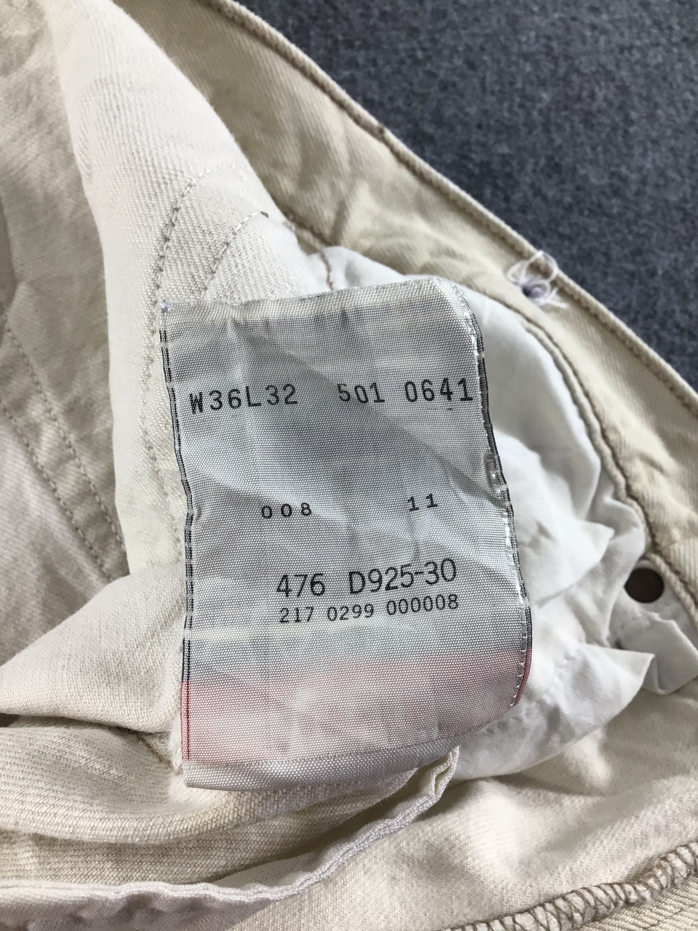 Levi's Vintage Clothing Vintage Levis 501 Jeans -J591 Size US 35 - 10 Thumbnail