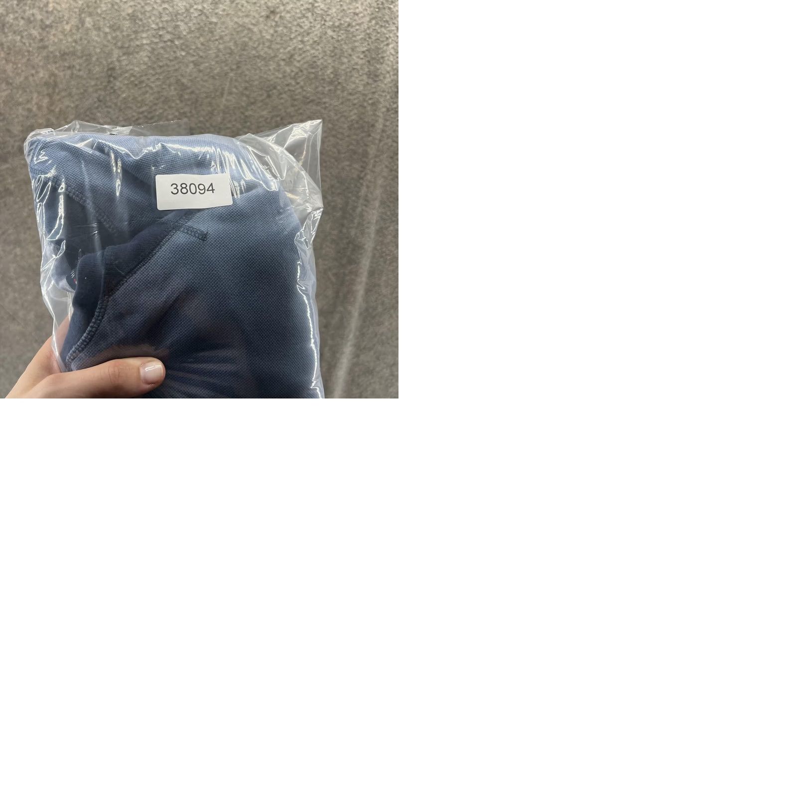 Tommy Hilfiger Tommy Hilfiger Sweatshirt Mens XL Blue Navy Colorblock Raglan Crewneck Pullover Size US XL / EU 56 / 4 - 9 Thumbnail