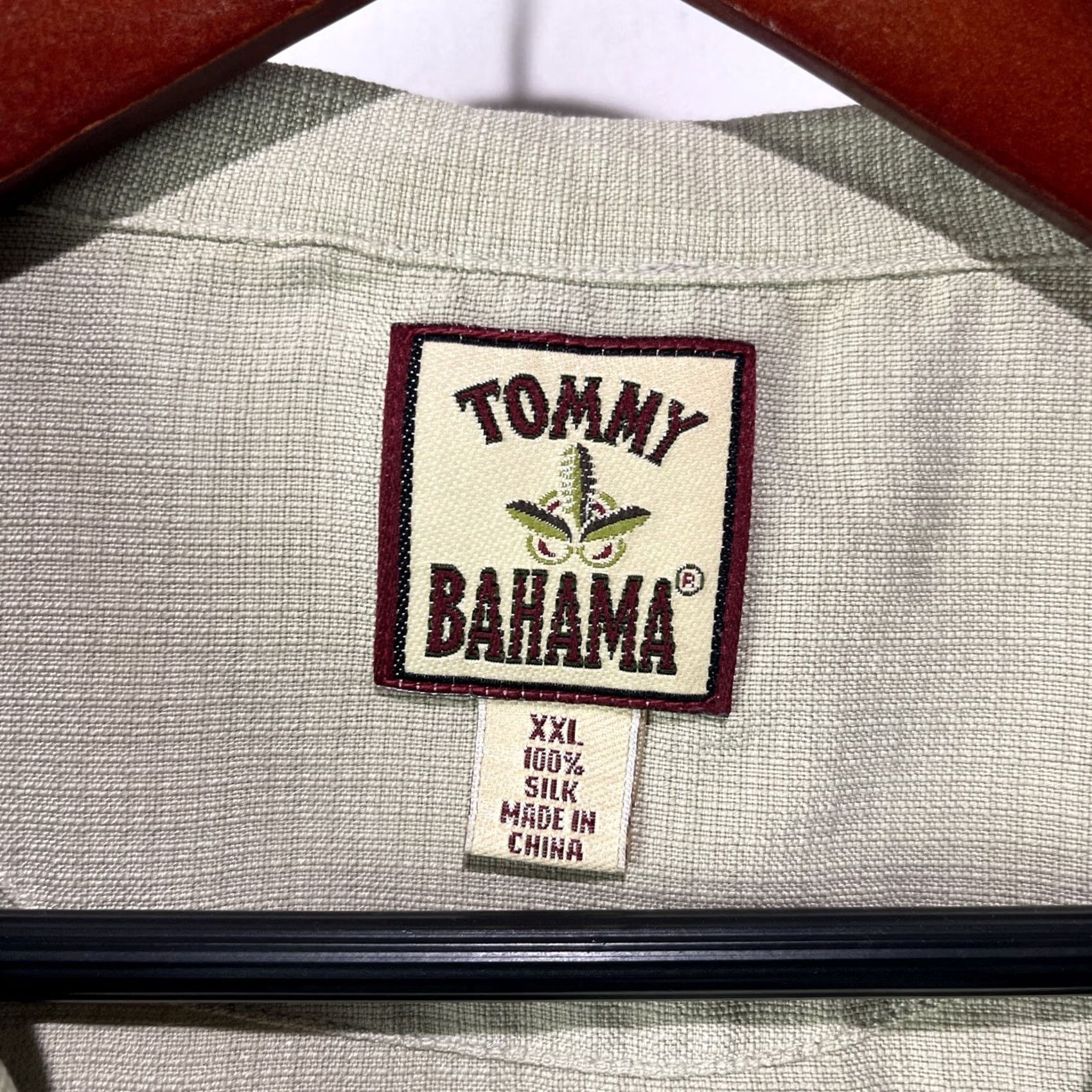 Tommy Bahama VINTAGE Tommy Bahama Shirt Mens 2XL Silk Camp Button Up Embroidered Hawaiian Tropical Shirt Size US XXL / EU 58 / 5 - 3 Thumbnail