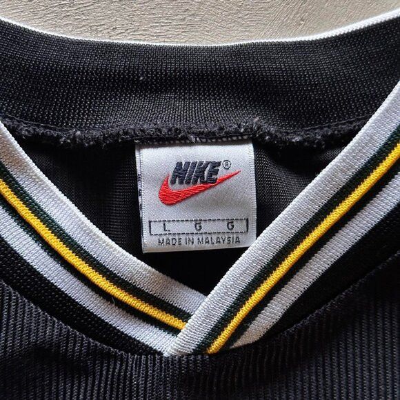 Nike vintage 90s nike green and black jersey Size US XL / EU 56 / 4 - 5 Thumbnail