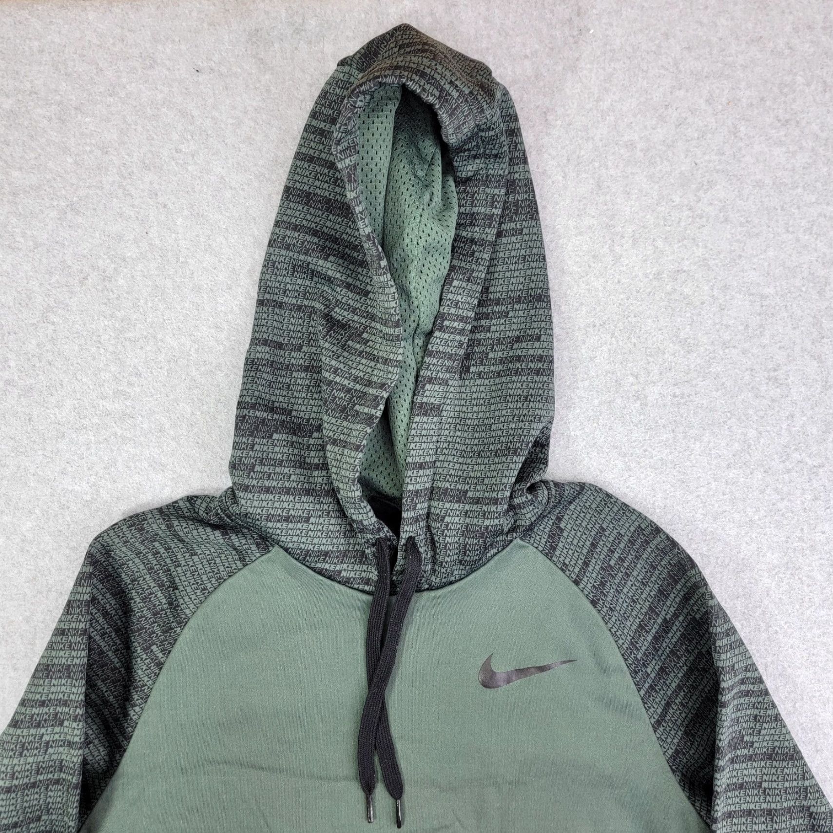 Nike Nike Thermal Dri-Fit Hoodie Sweatshirt Medium #860483 Spell Out on Sleeves Teen Nike Sportswear Pullover Fleece Gray Polyester Long Sleeve Regular Size US M / EU 48-50 / 2 - 4 Thumbnail