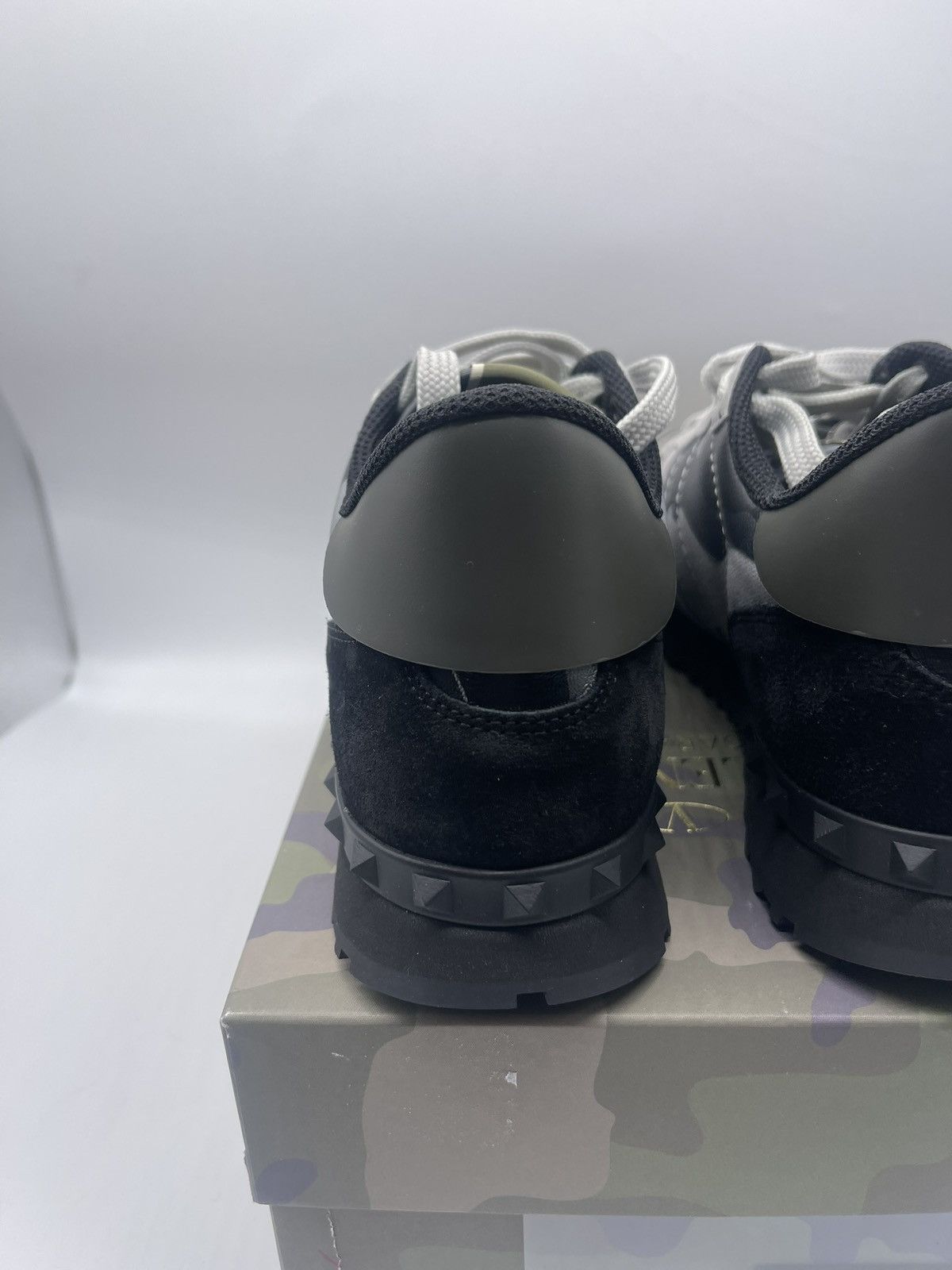 Valentino Valentino rock runners size eu42 Size US 9 / EU 42 - 4 Thumbnail