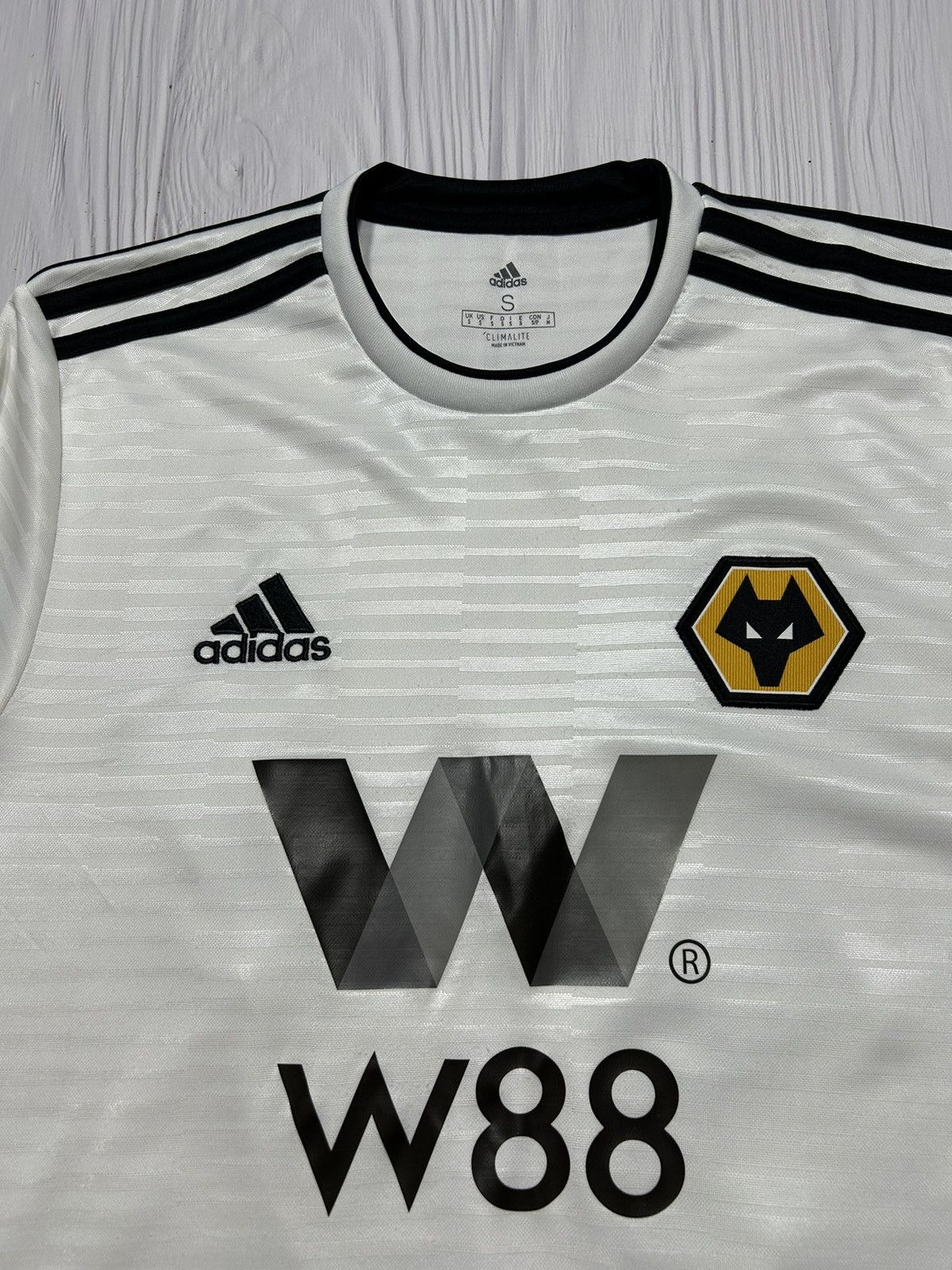 Adidas ADAMA 37 Wolverhampton Adidas Soccer Jersey Size S Size US S / EU 44-46 / 1 - 10 Thumbnail
