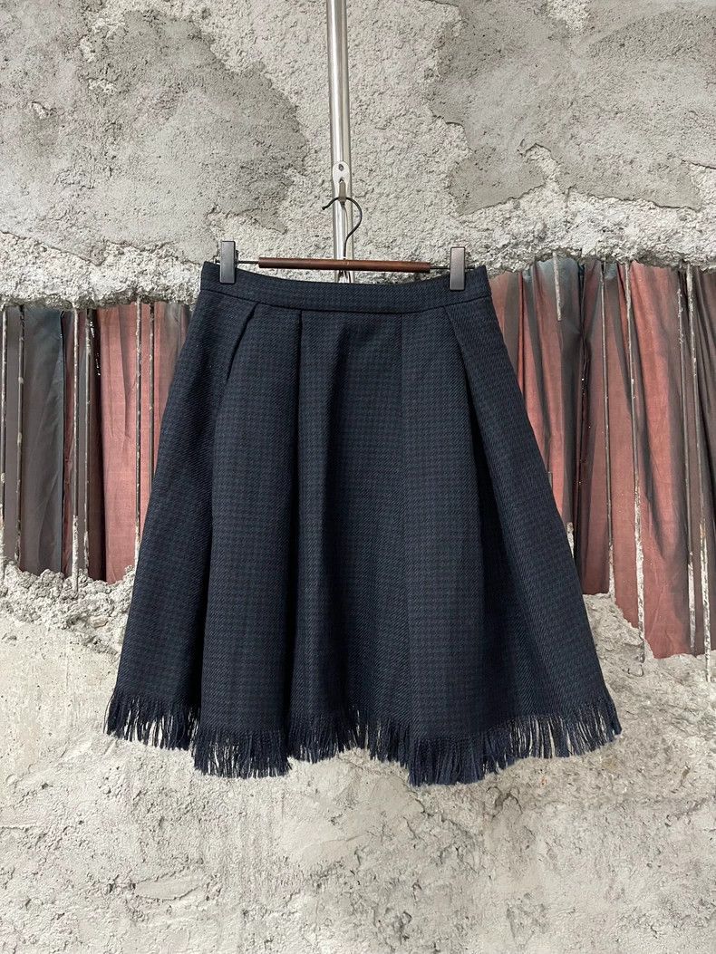 Dior DiorSkirt 2503-Nextarrow Size 24" / US 00 / IT 34 - 1 Thumbnail