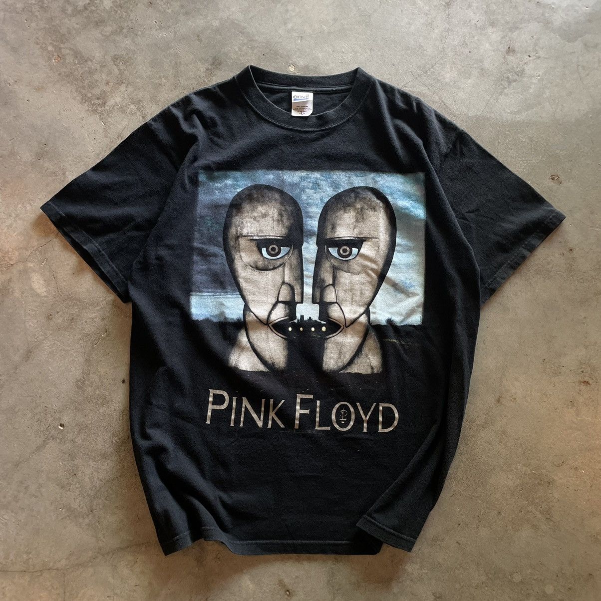 Band Tees × Vintage Y2K Pink Floyd Division Bell 2004 Copyright Size US L / EU 52-54 / 3 - 1 Thumbnail