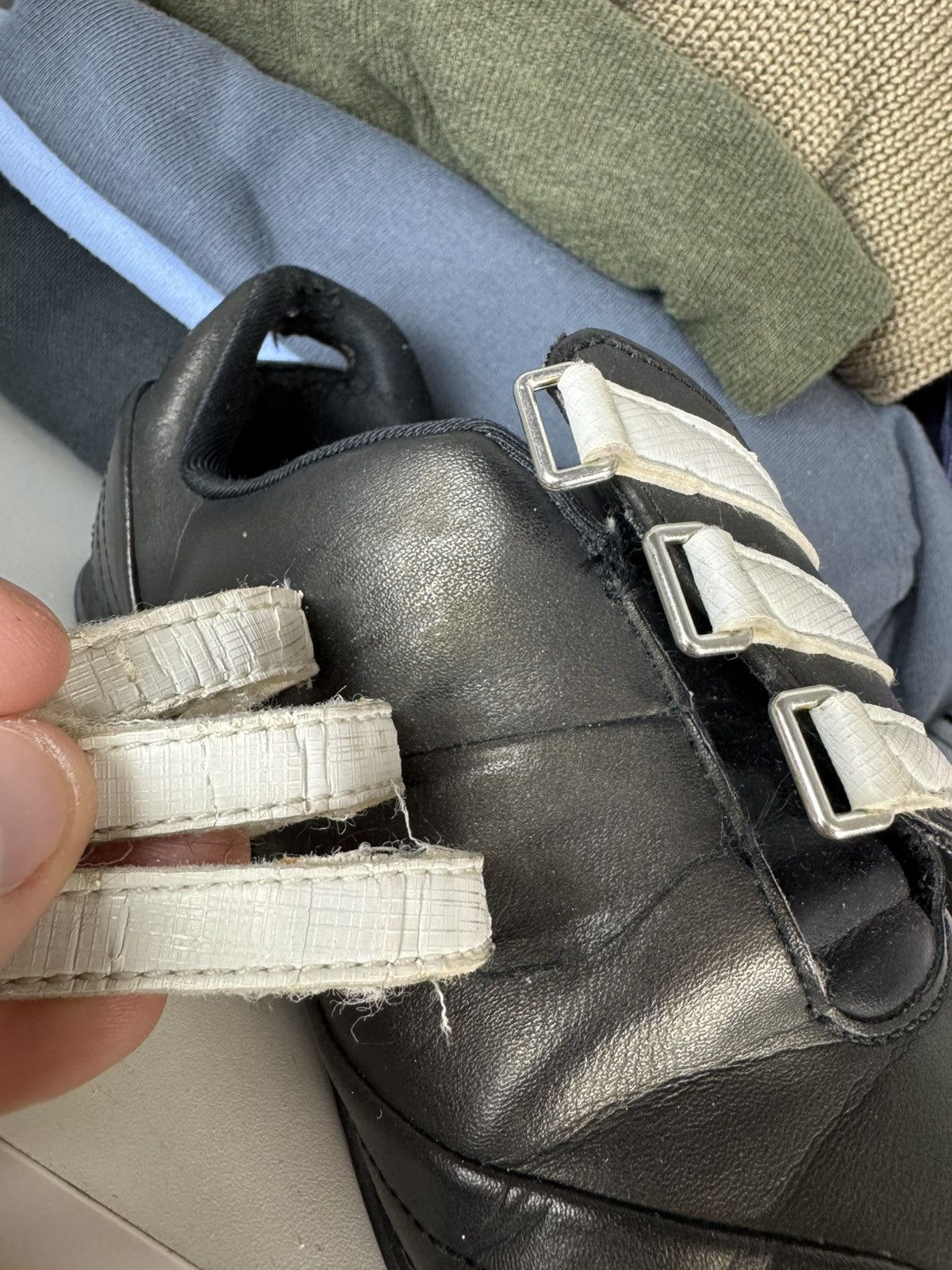 Adidas Vntg Adidas Sneakers with Hook & Loop Strap Closure Size 37 Size US 6 / IT 36 - 8 Thumbnail