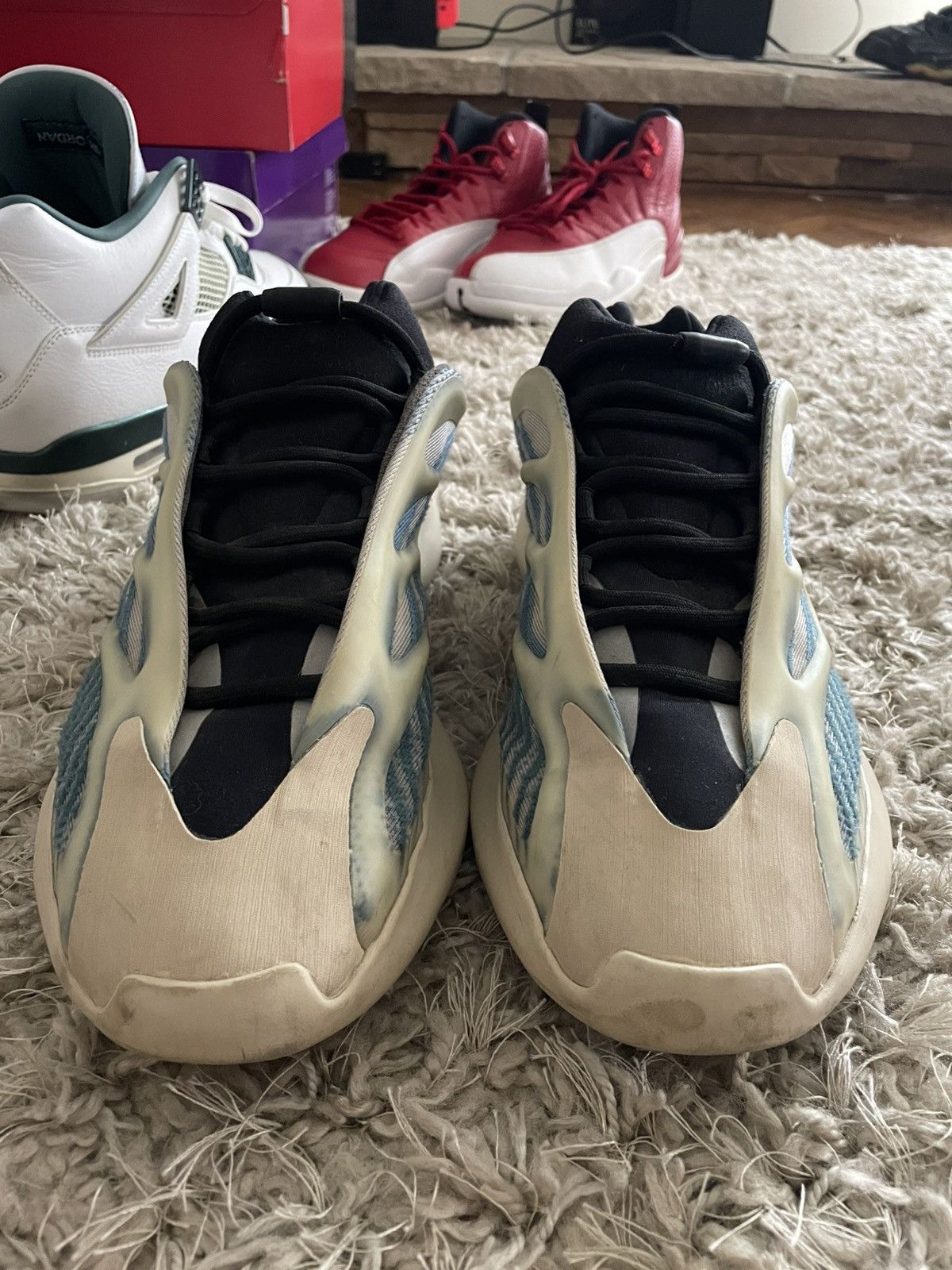 Adidas Adidas Yeezy 700 V3 Kyanite Size US 13 / EU 46 - 4 Thumbnail