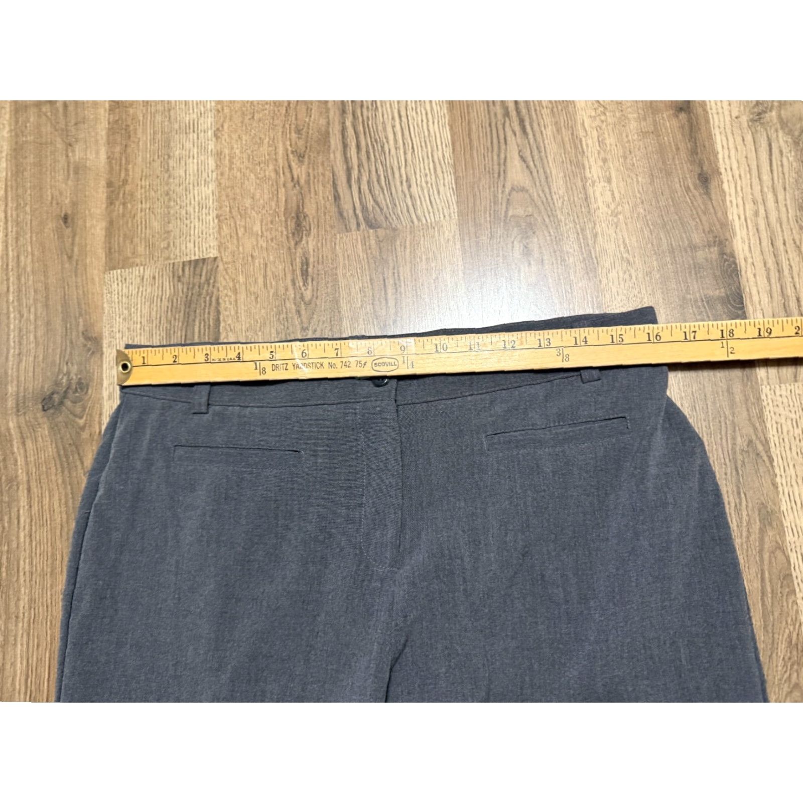 Vintage Briggs New York Pants Dress Pants, 14P, Gray, 40" Length, Petite, Flat Front, Polyester Rayon, Women's Pants, Regular Fit Size 36" / US 14 / IT 50 - 7 Thumbnail
