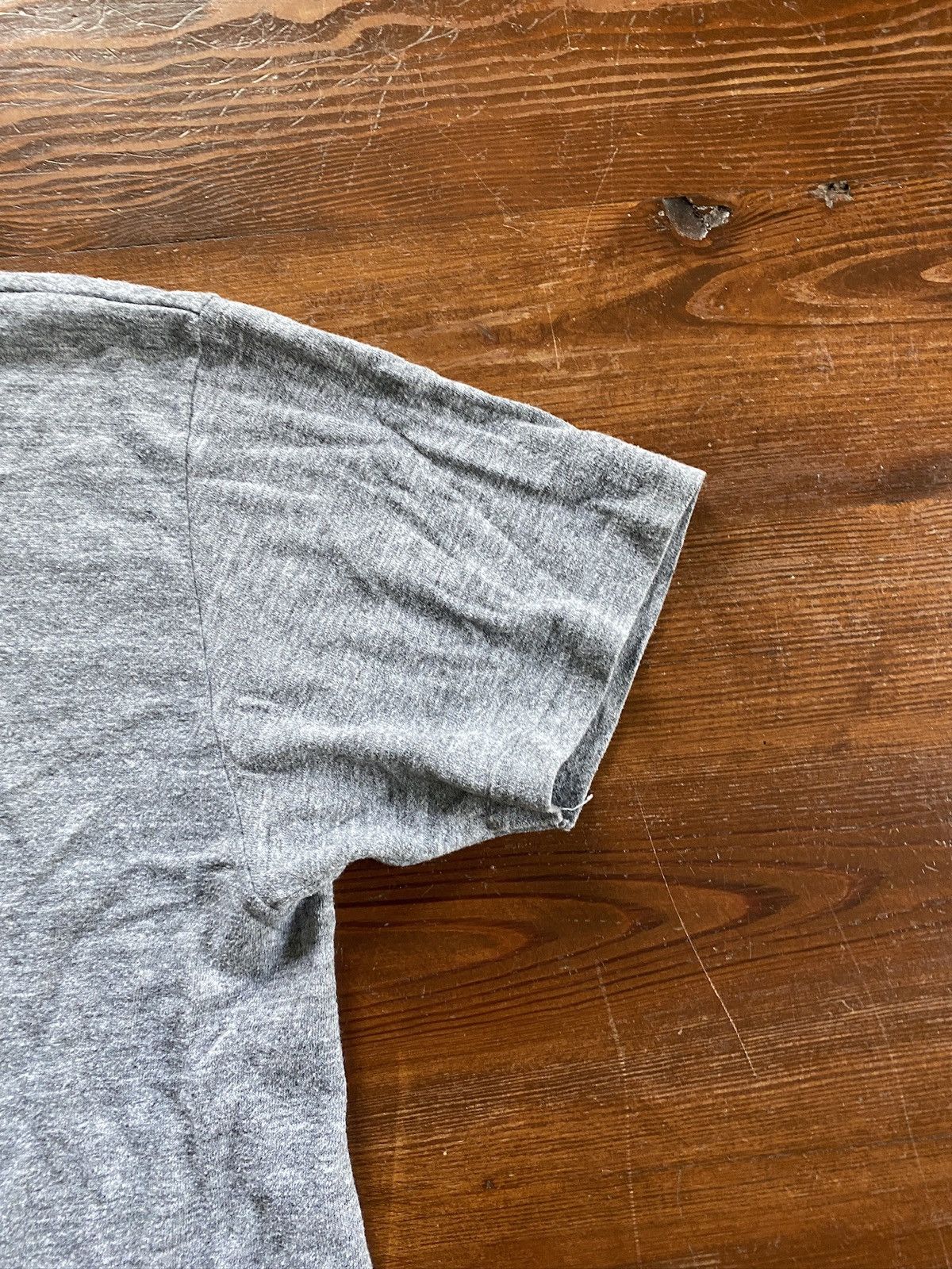 Vintage Vintage 80’s Iowa State Cropped Single Stitch Gray Tee Size US L / EU 52-54 / 3 - 13 Thumbnail