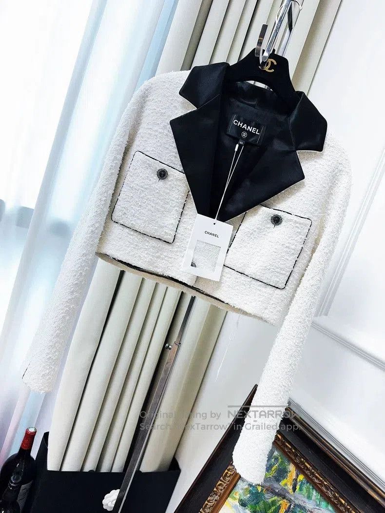 Chanel Chanel Black White Short Jacket. Size S / US 4 / IT 40 - 7 Thumbnail