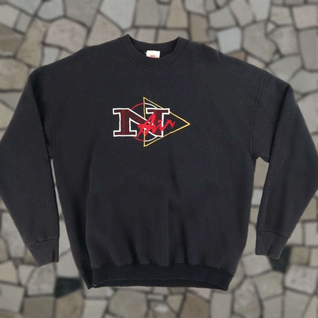 Nike VINTAGE Nike Embroidered Air 90s Sweatshirt Black Men's XL Shirt Size US XL / EU 56 / 4 - 1 Thumbnail
