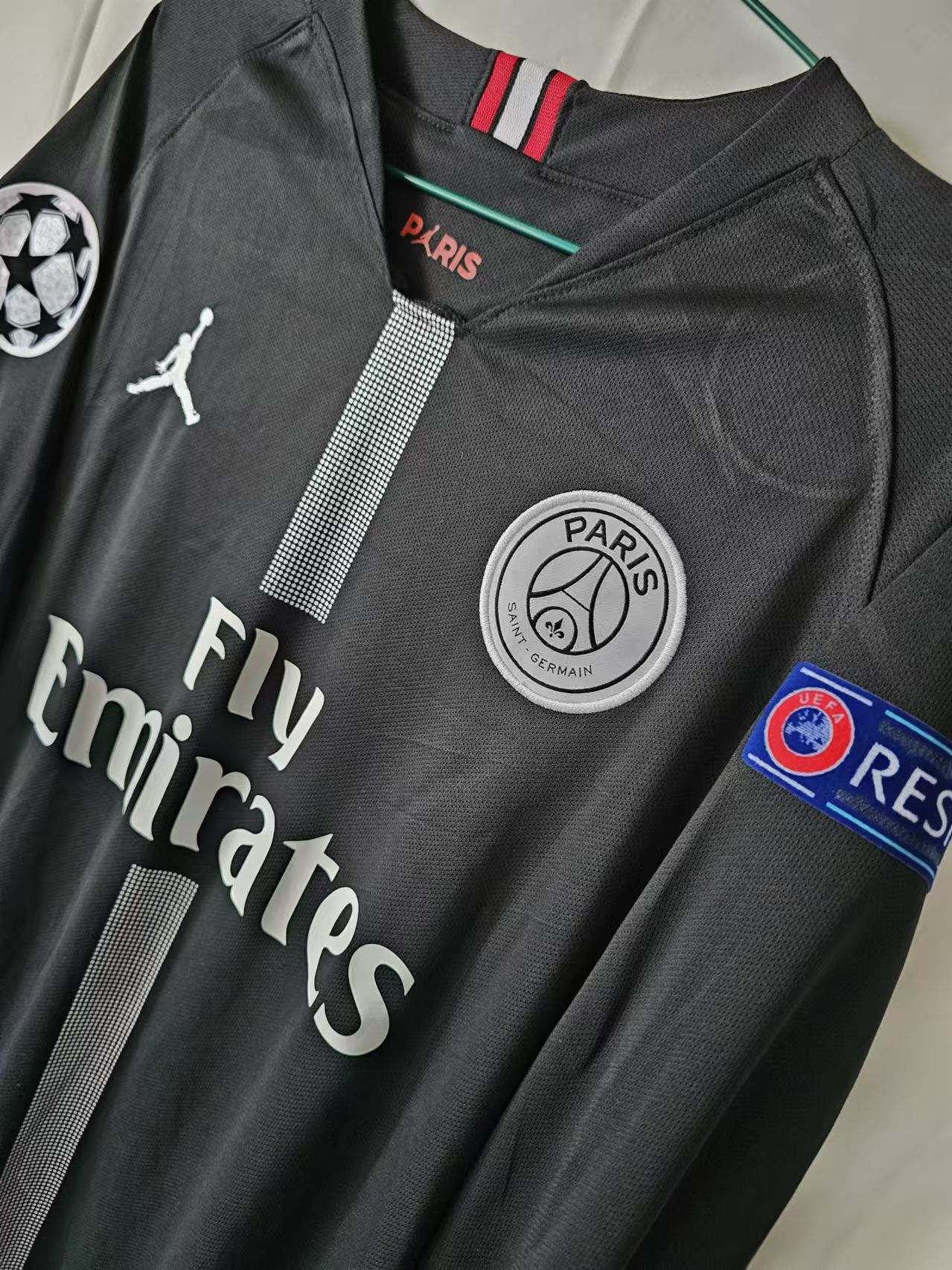 Other 2018 19 PSG 10 Neymar Jersey Longsleeve Size US S / EU 44-46 / 1 - 3 Thumbnail