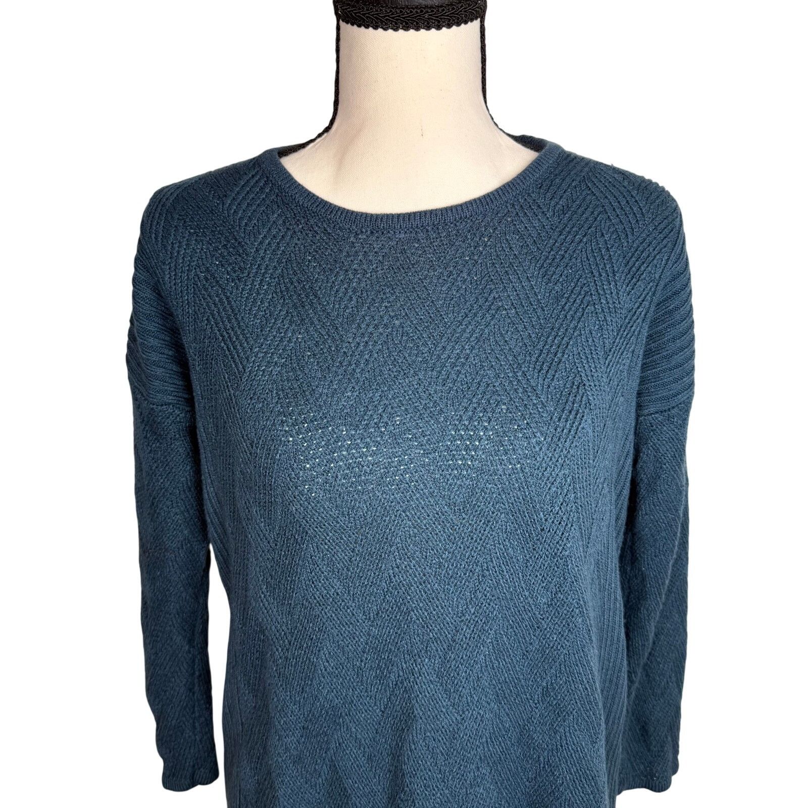 Lee Lee Blue Knit Sweater Medium Textured Minimalist Pullover Size M / US 6-8 / IT 42-44 - 2 Thumbnail