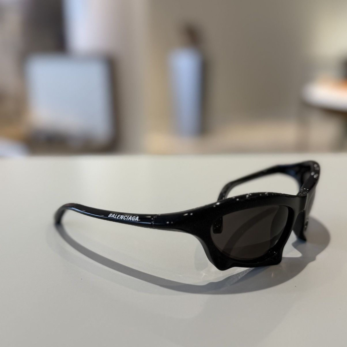 Balenciaga Balenciaga Bat Rectangle Sunglasses Black | Grailed