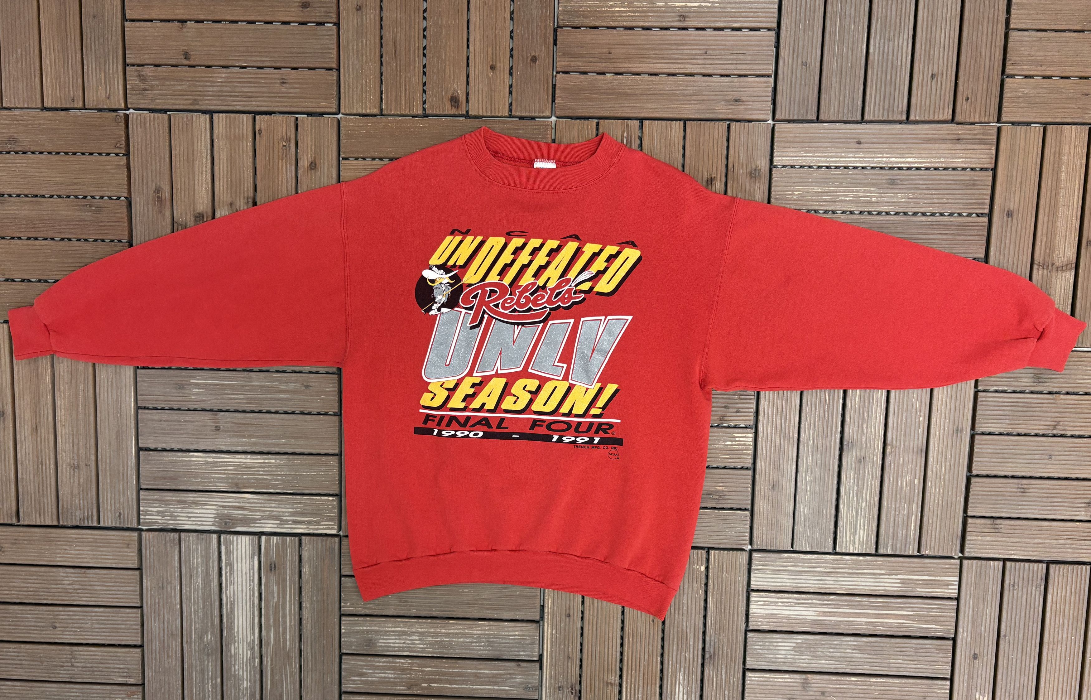 Vintage UNLV Runnin' Rebels Undefeated Season Vintage Crewneck Size US L / EU 52-54 / 3 - 4 Thumbnail