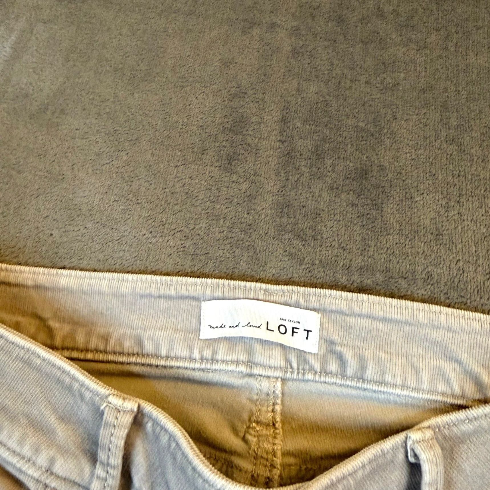 Loft Ann Taylor Loft Curvy Skinny Corduroy Pants Light Grey Womens Size 26 Size 26" / US 2 / IT 38 - 2 Thumbnail